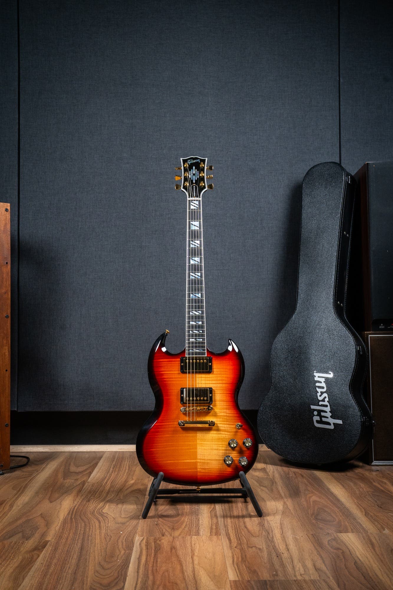 Gibson SG Supreme w/Case - Fireburst - Pre-Owned