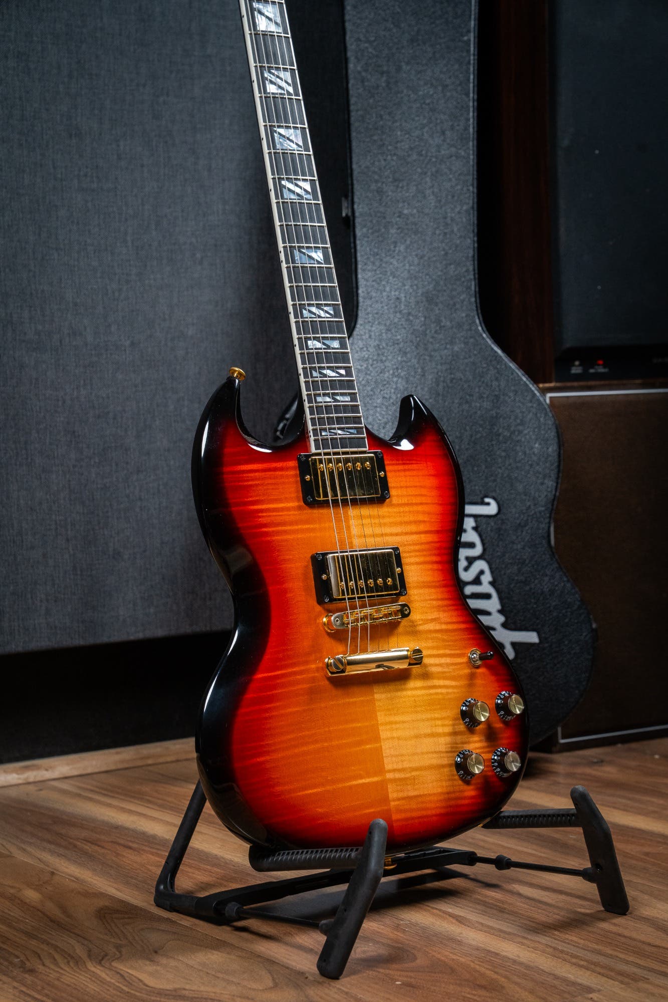 Gibson SG Supreme w/Case - Fireburst - Pre-Owned