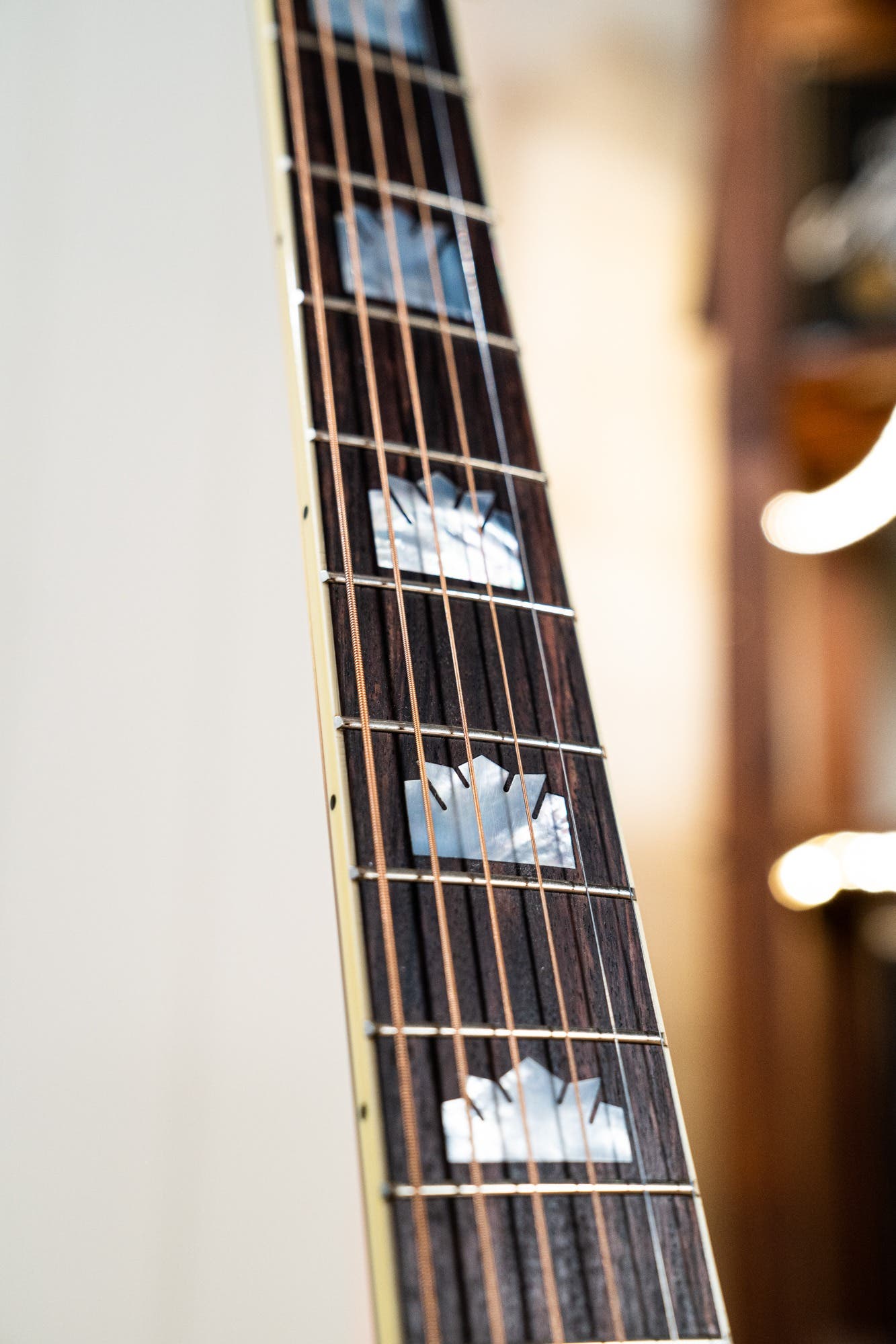 Gibson SJ-200 Original Acoustic Guitar w/Case - Vintage Sunburst