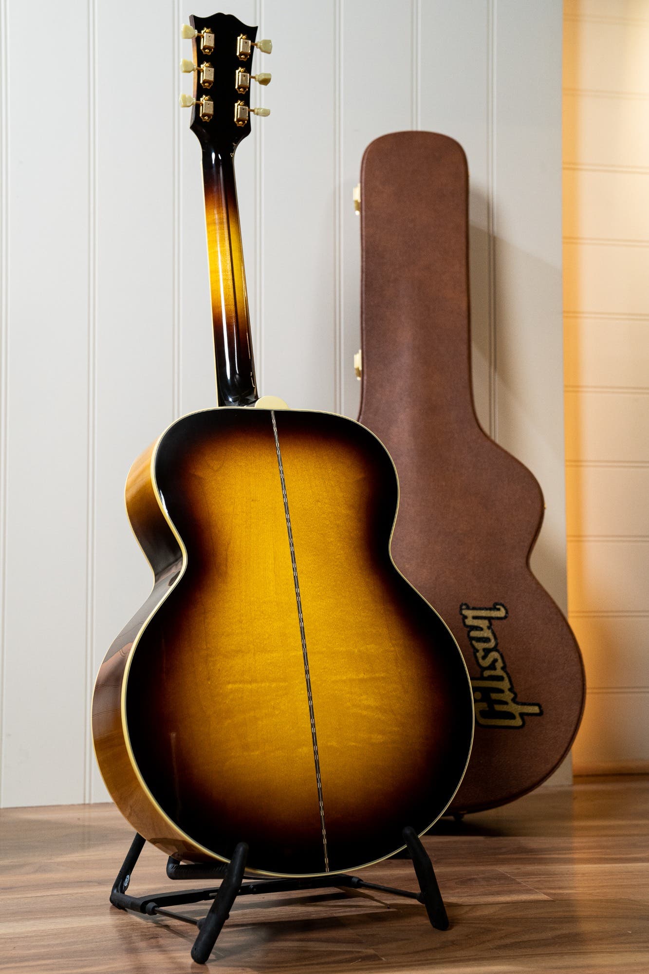 Gibson SJ-200 Original Acoustic Guitar w/Case - Vintage Sunburst