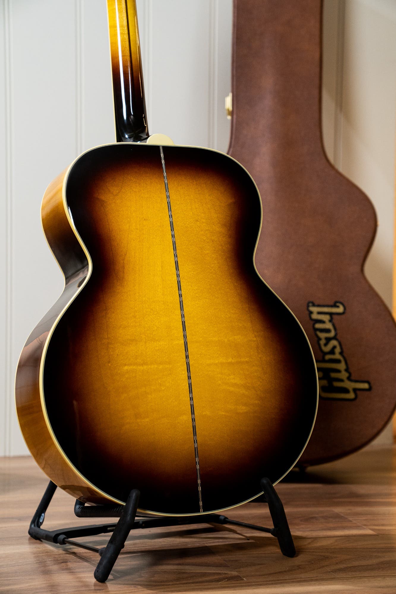 Gibson SJ-200 Original Acoustic Guitar w/Case - Vintage Sunburst