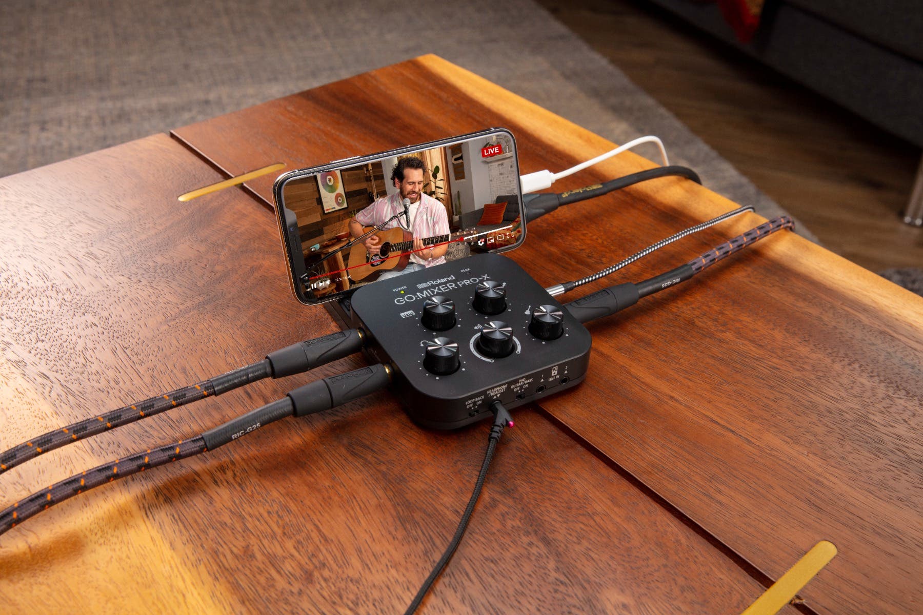 Roland Go:Mixer Pro X Audio Mixer for Smartphones