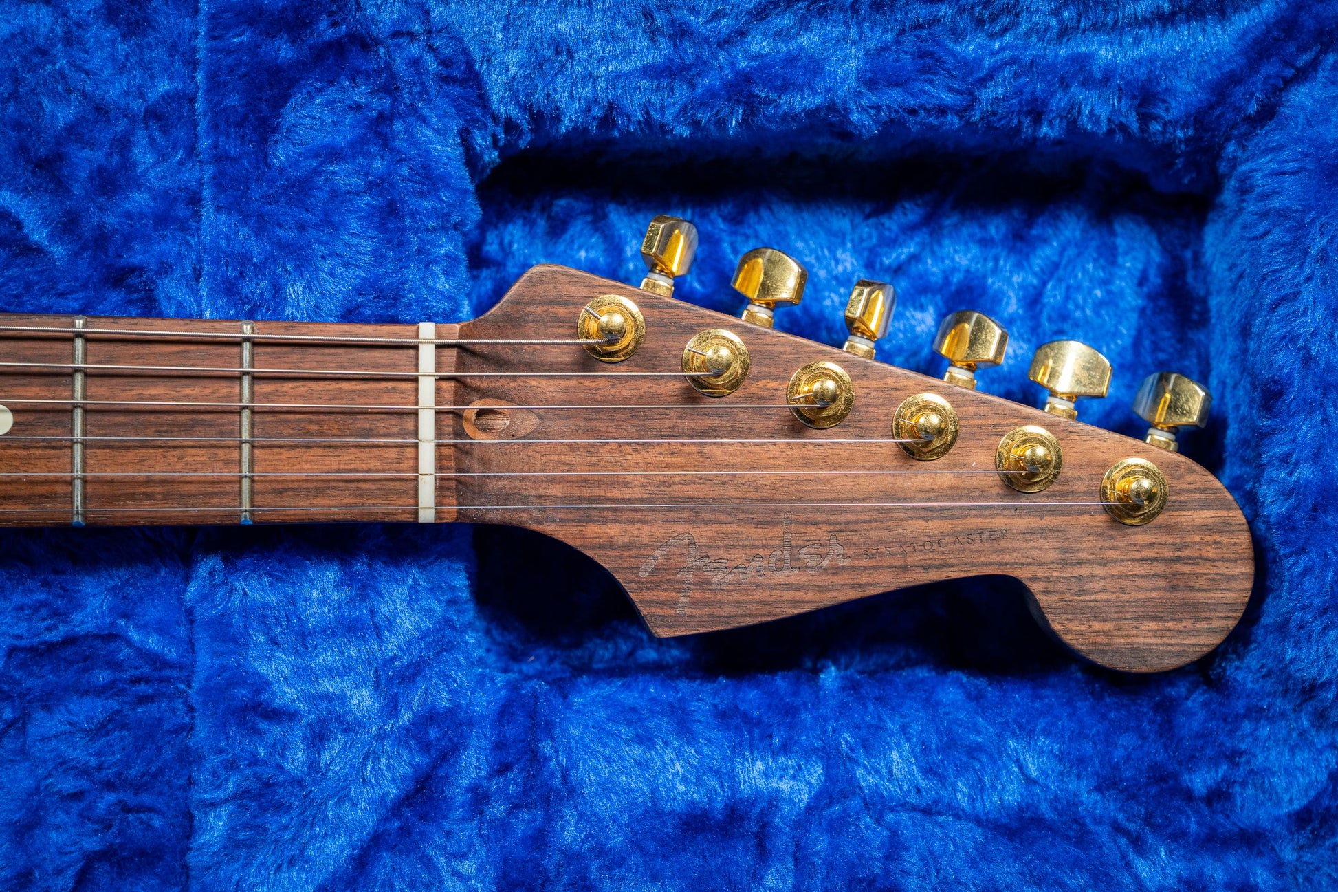 Partscaster - Lincoln Brewster Strat Body / Full RW Neck / Vegatrem / Gilmour & Hendrix Pickups w/DLX Case - Aztec Gold - Pre-Owned