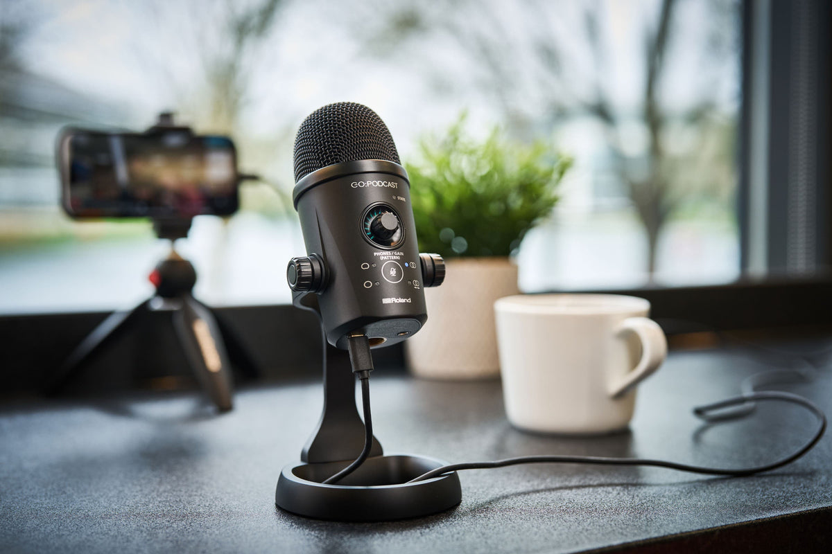 Roland GO:PODCAST - Video Podcasting Studio for Smartphones