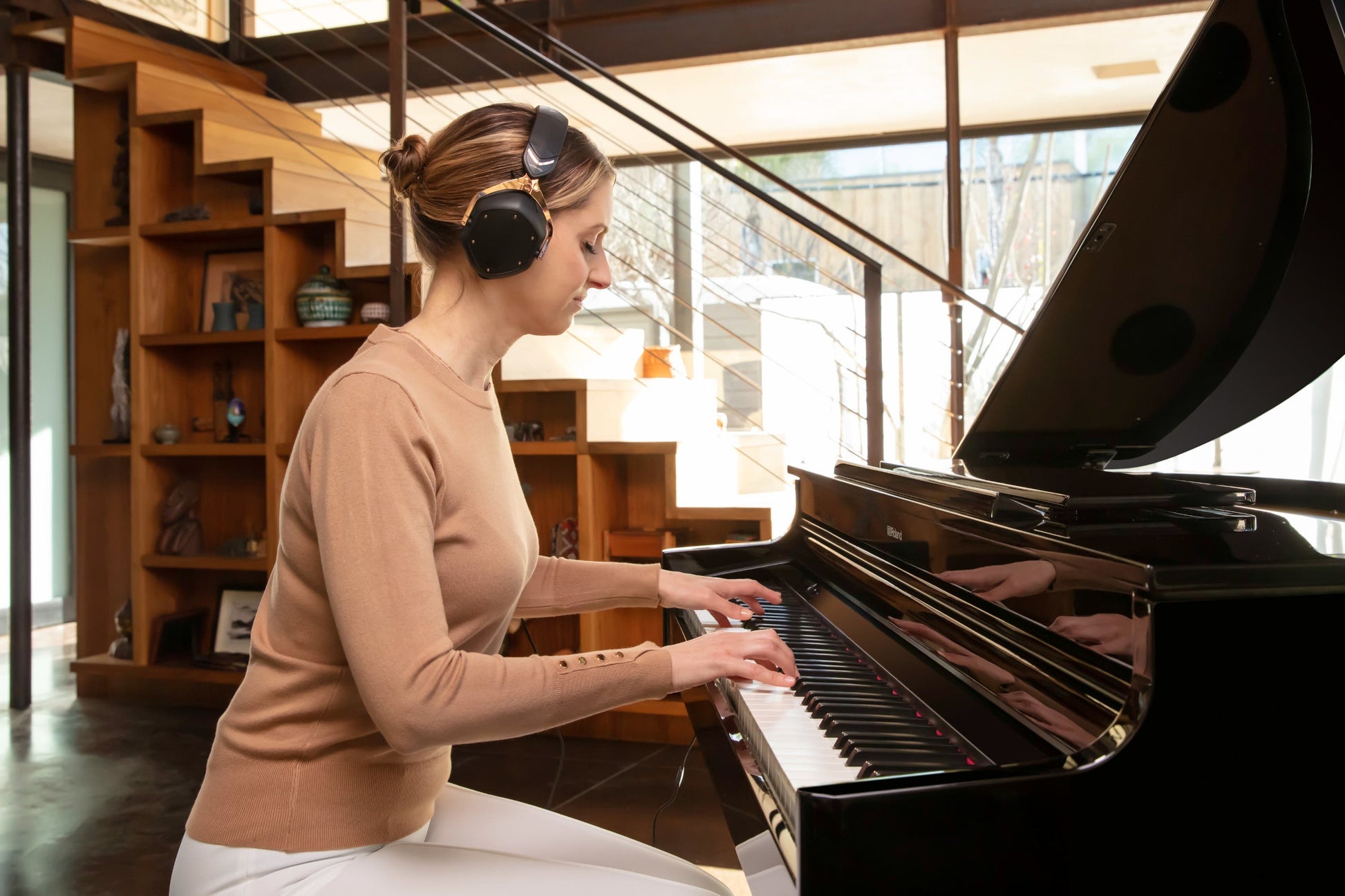 Roland GP6PE Mini Digital Grand Piano w/Bench - Polished Ebony