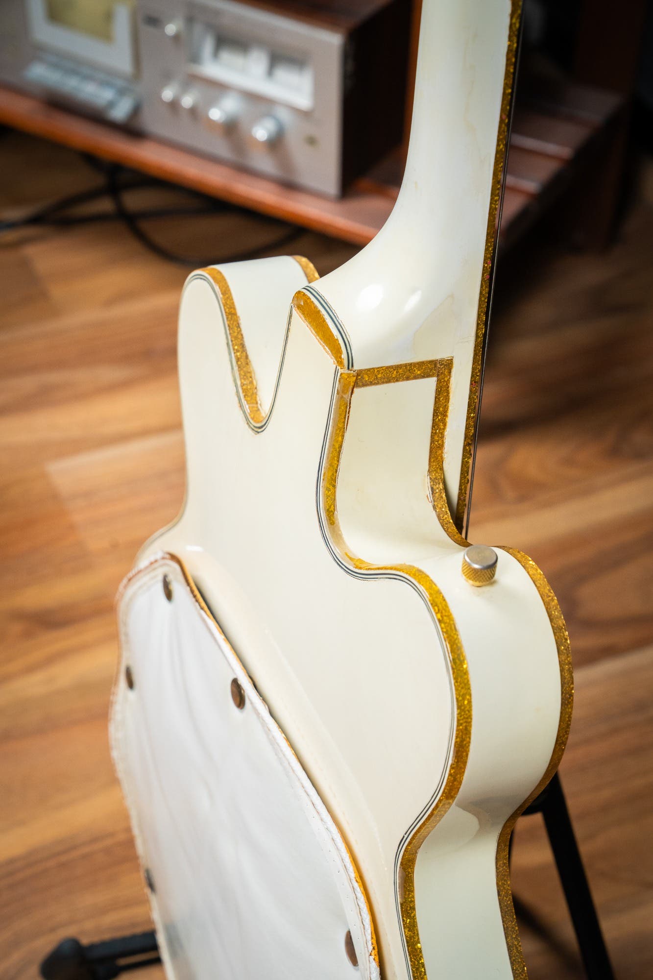 Gretsch 1972 White Falcon G6136 w/Case - Pre-Owned (Vintage)