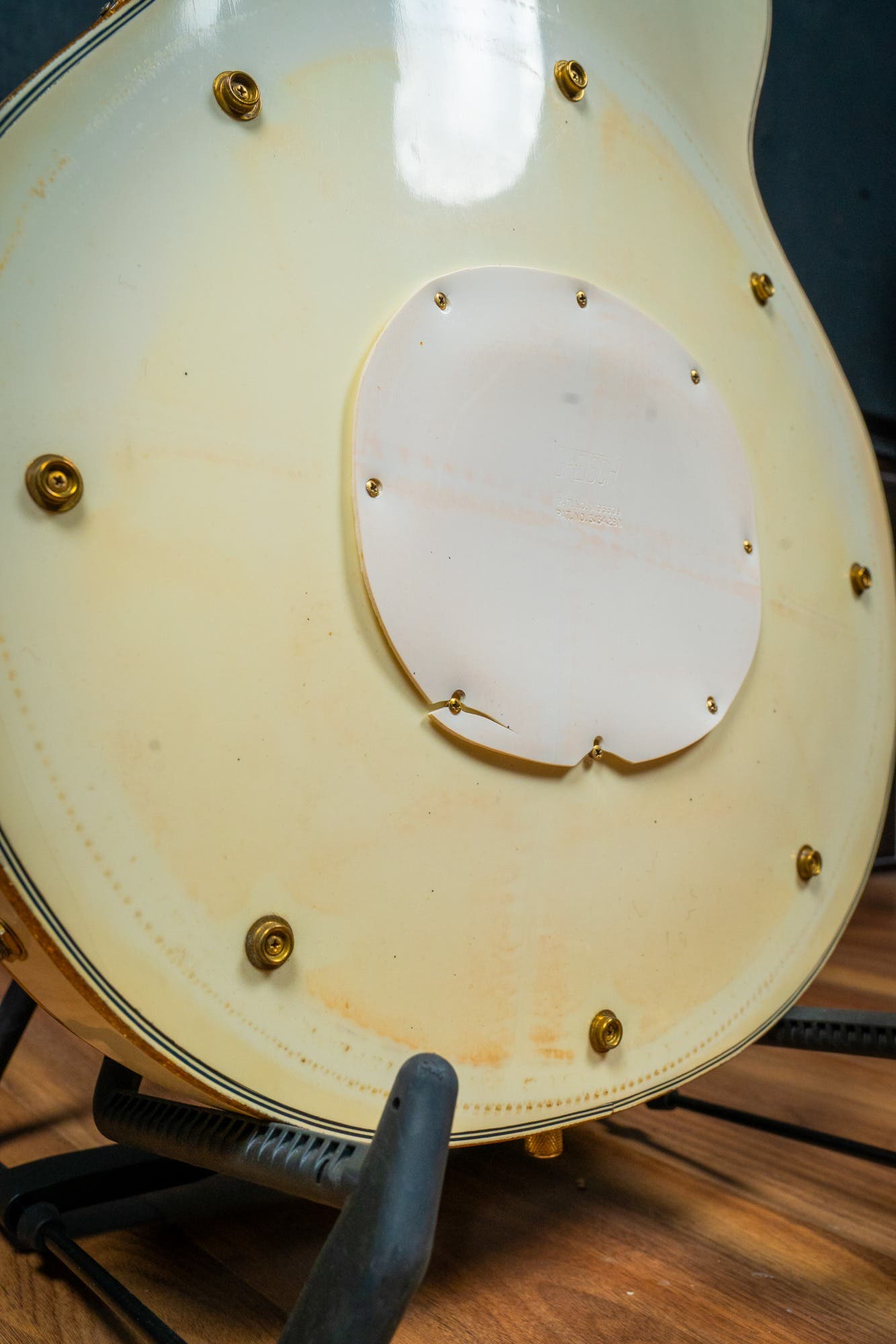 Gretsch 1972 White Falcon G6136 w/Case - Pre-Owned (Vintage)