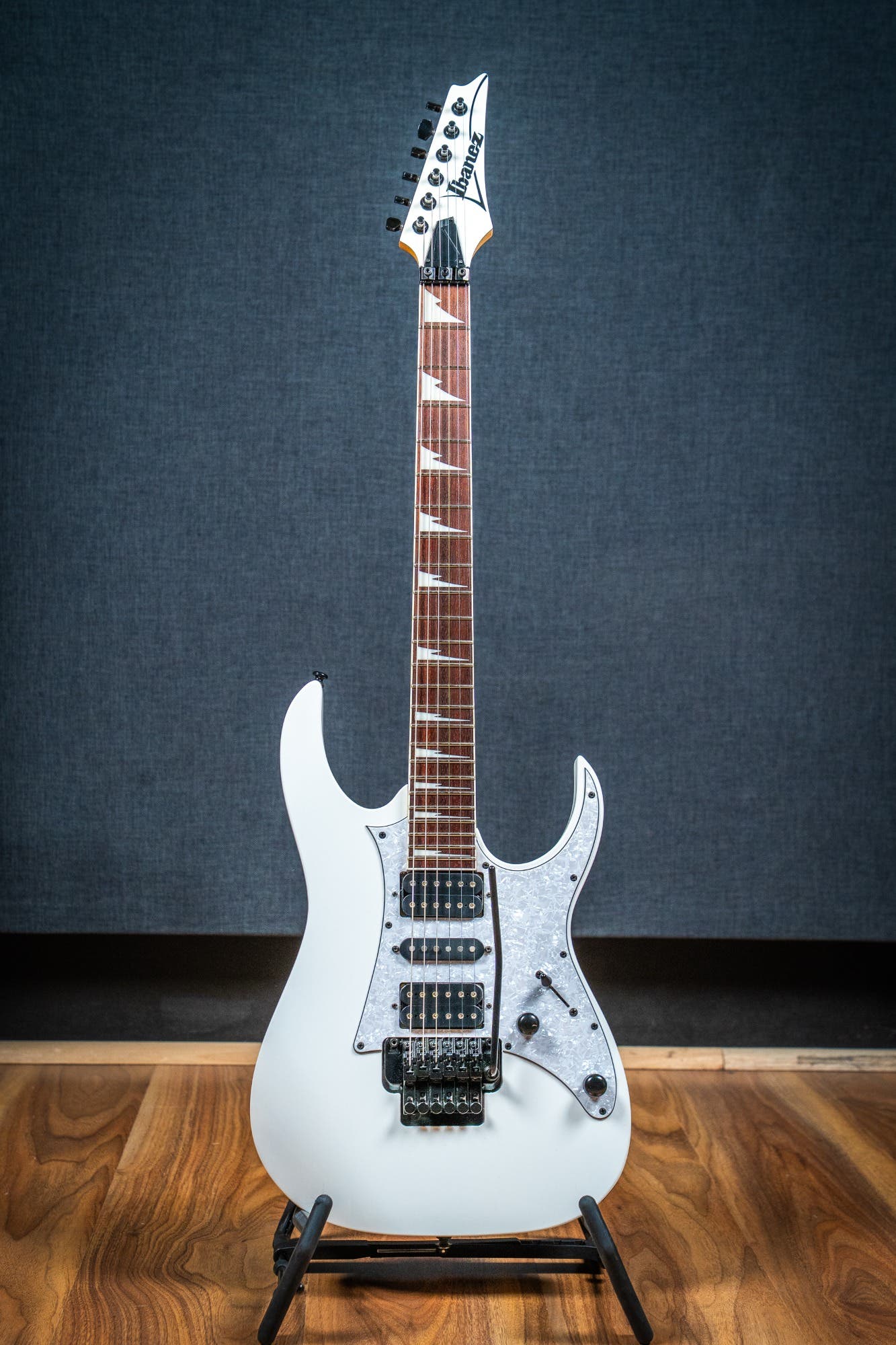 Ibanez RG350DXZ - White - Pre-Owned