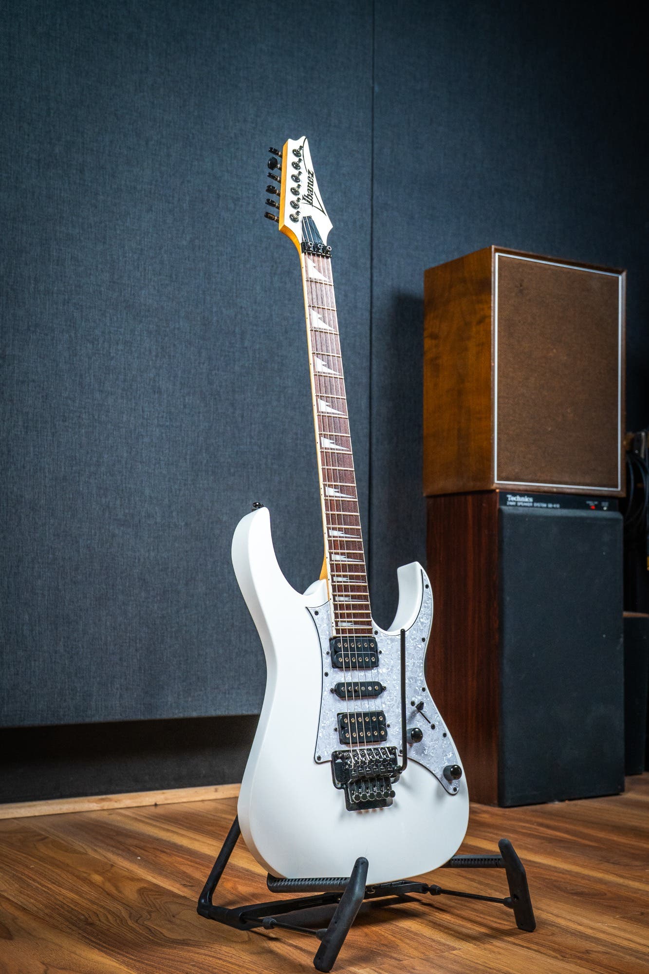 Ibanez RG350DXZ - White - Pre-Owned