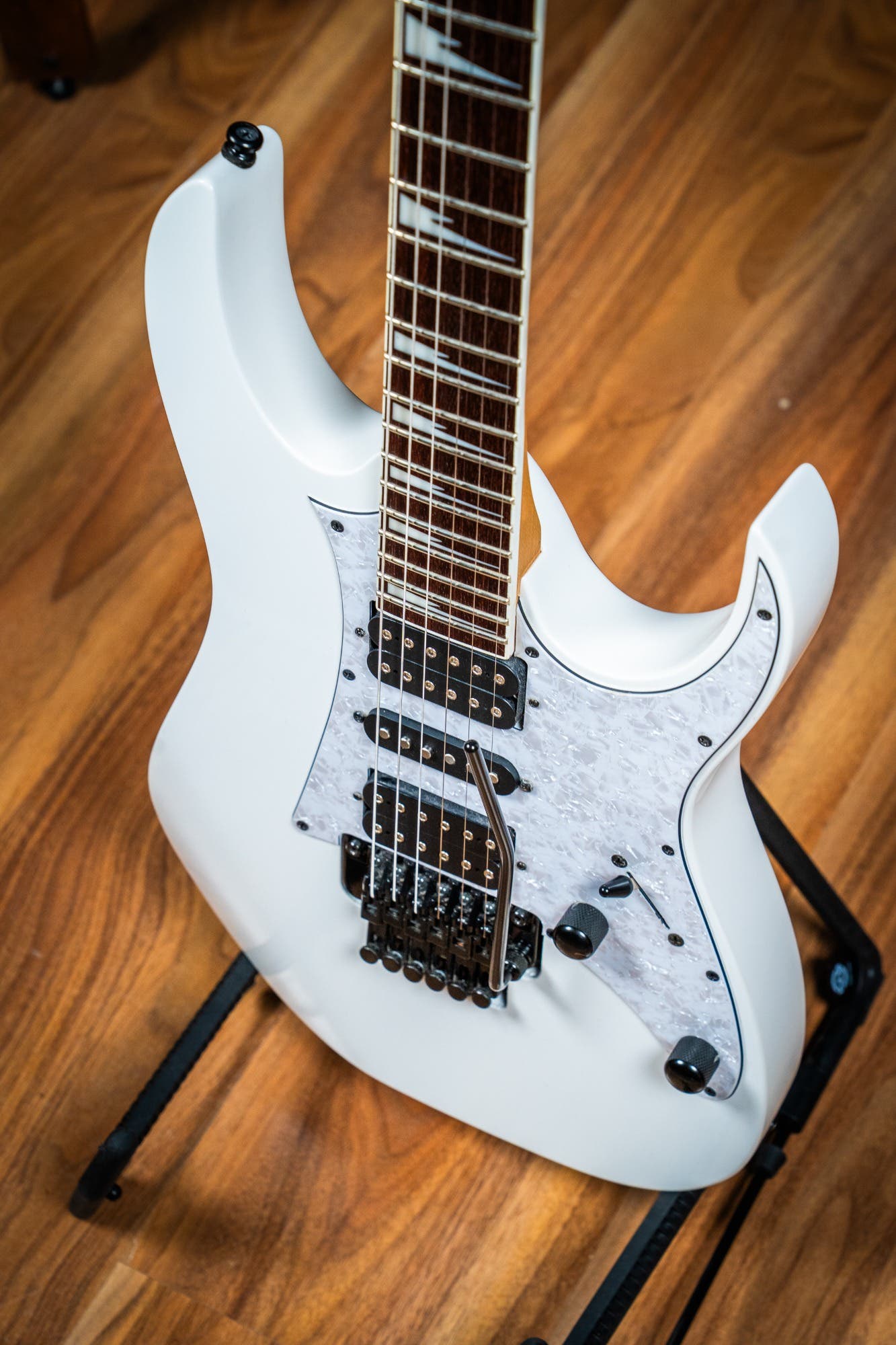 Ibanez RG350DXZ - White - Pre-Owned