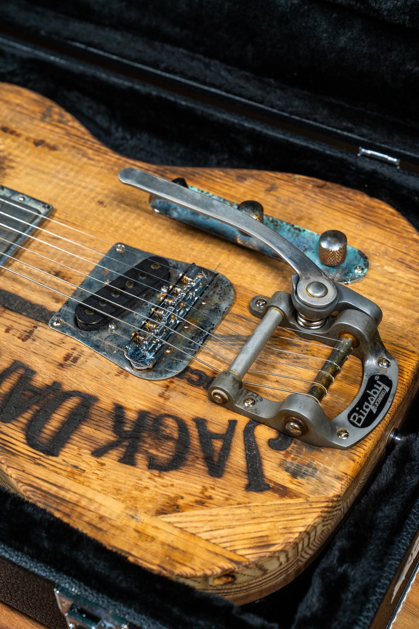 Justin Johnson Signature Guitar w/Bigsby + Gator Case - Whiskey Barrel Jack Daniels - Pre-Owned