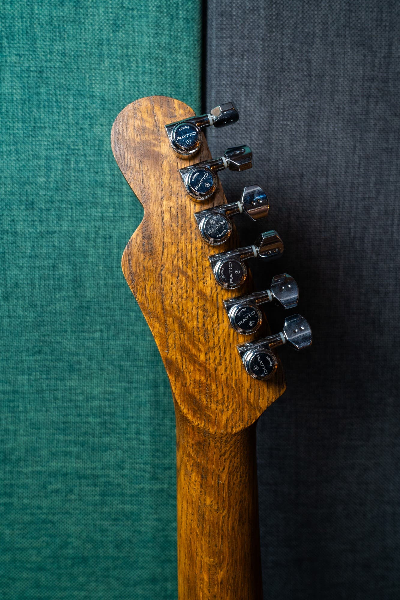 Justin Johnson Signature Guitar w/Bigsby + Gator Case - Whiskey Barrel Jack Daniels - Pre-Owned