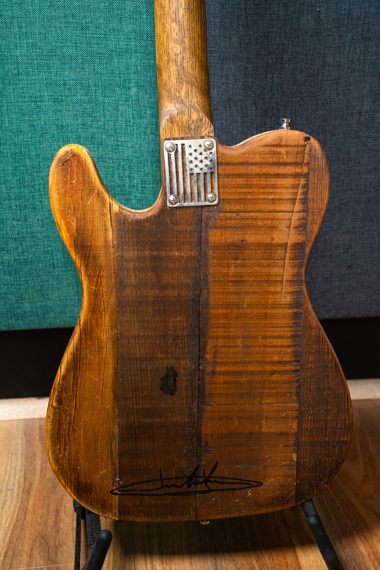 Justin Johnson Signature Guitar w/Bigsby + Gator Case - Whiskey Barrel Jack Daniels - Pre-Owned