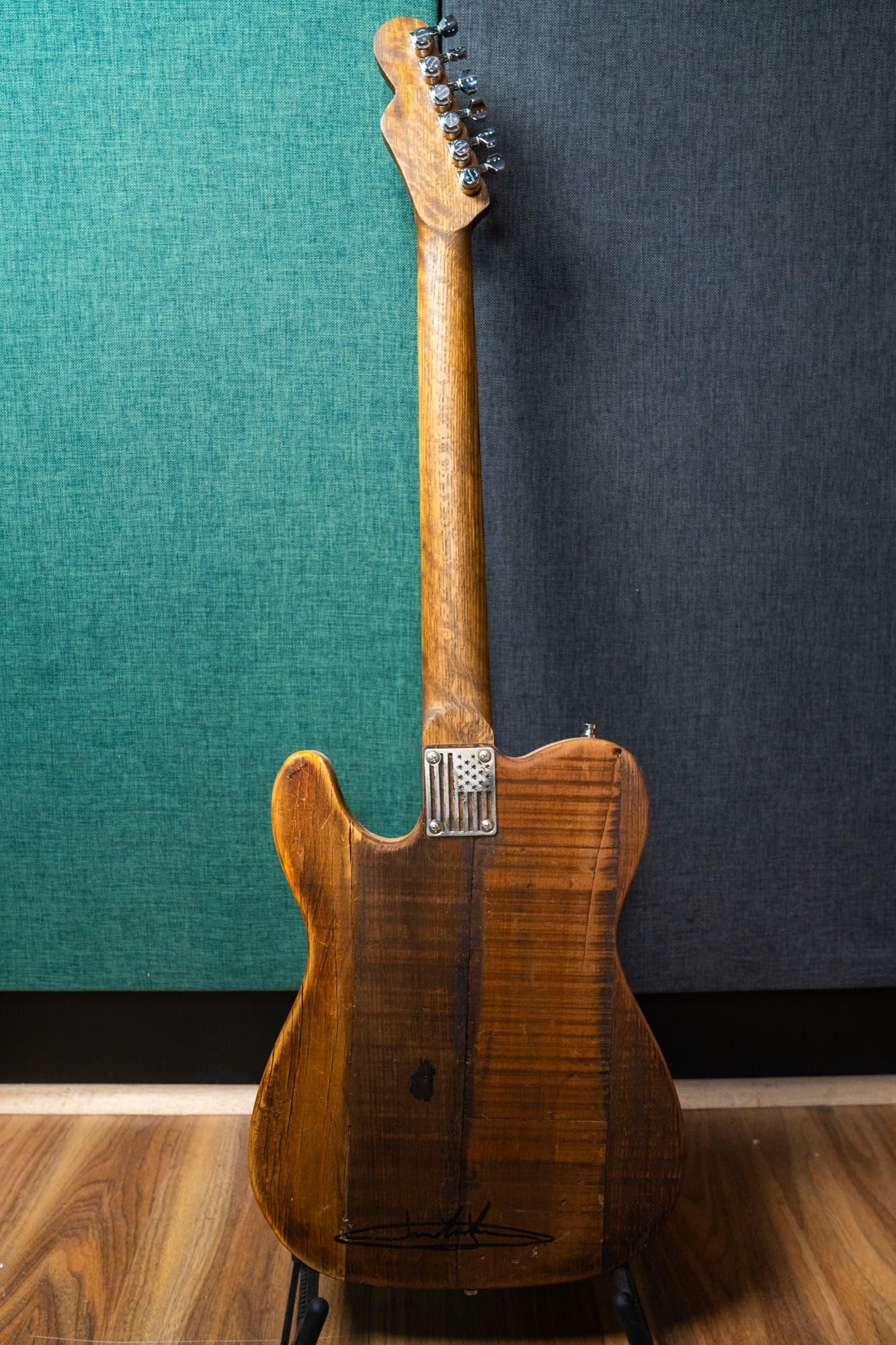 Justin Johnson Signature Guitar w/Bigsby + Gator Case - Whiskey Barrel Jack Daniels - Pre-Owned