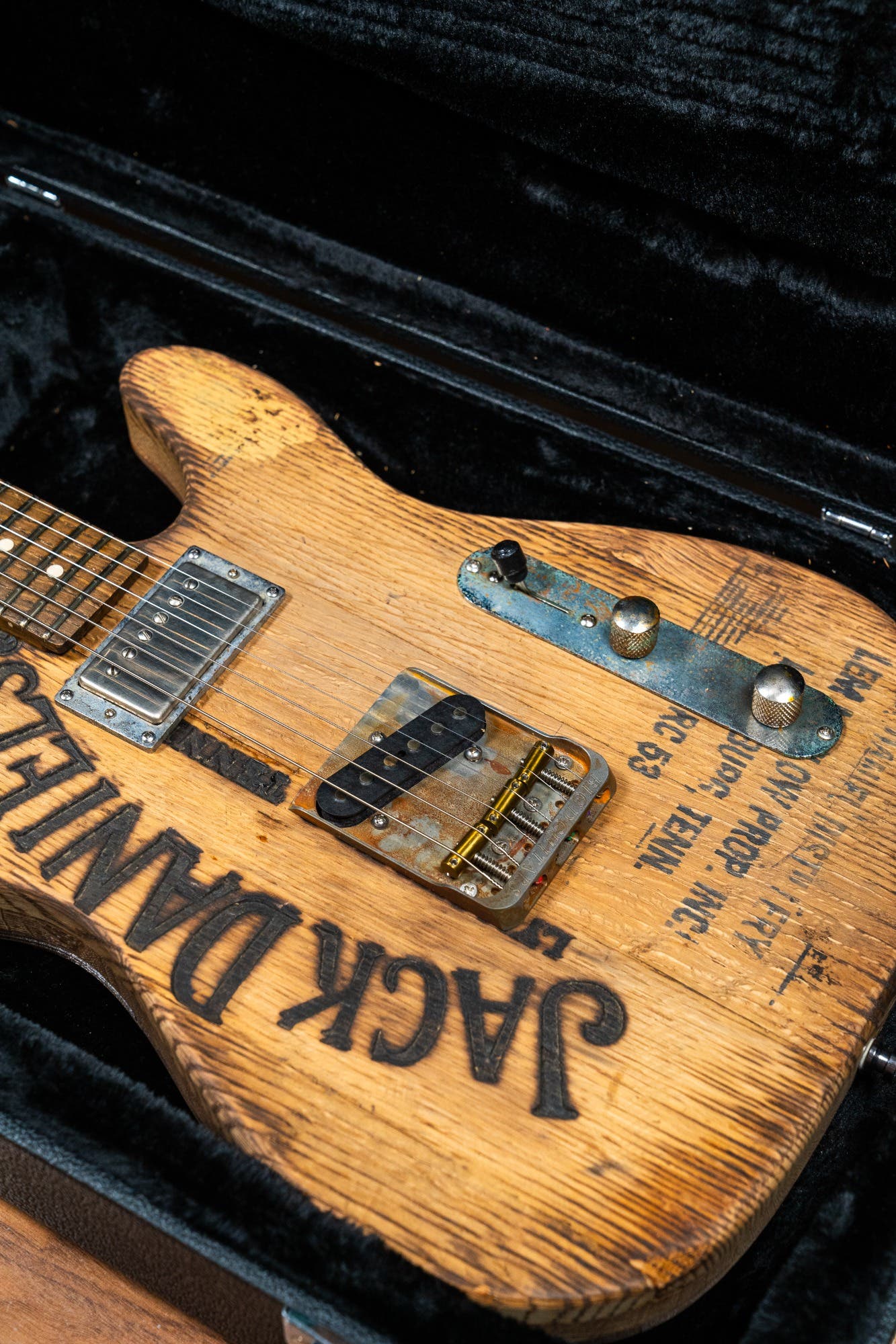 Justin Johnson Signature Guitar + Gator Case - Whiskey Barrel Jack Daniels (Stencil) - Pre-Owned