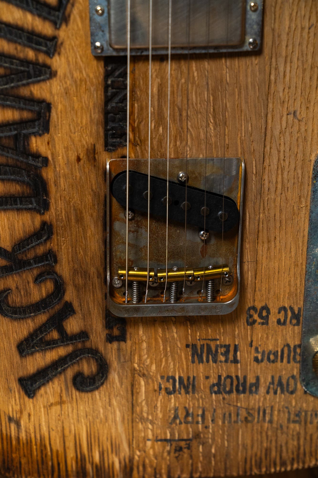 Justin Johnson Signature Guitar + Gator Case - Whiskey Barrel Jack Daniels (Stencil) - Pre-Owned