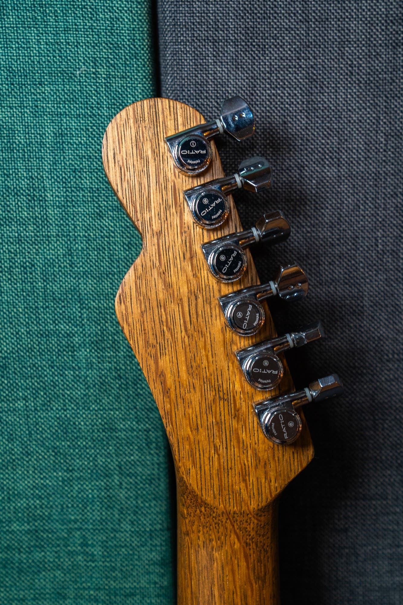 Justin Johnson Signature Guitar + Gator Case - Whiskey Barrel Jack Daniels (Stencil) - Pre-Owned