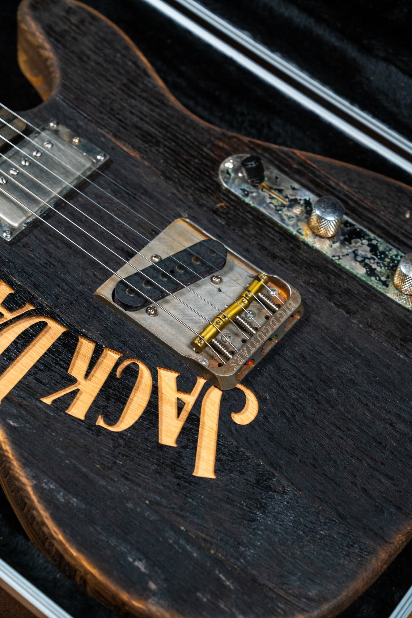 Justin Johnson Signature Guitar + Gator Case - Whiskey Barrel Jack Daniels (2021) - Pre-Owned