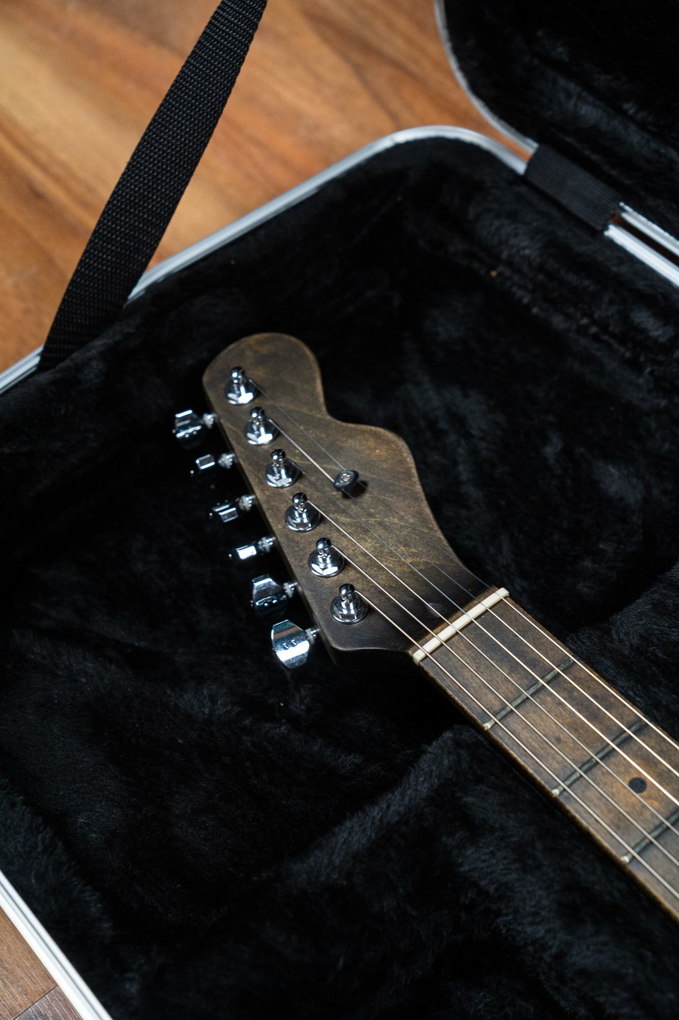 Justin Johnson Signature Guitar + Gator Case - Whiskey Barrel Jack Daniels (2021) - Pre-Owned