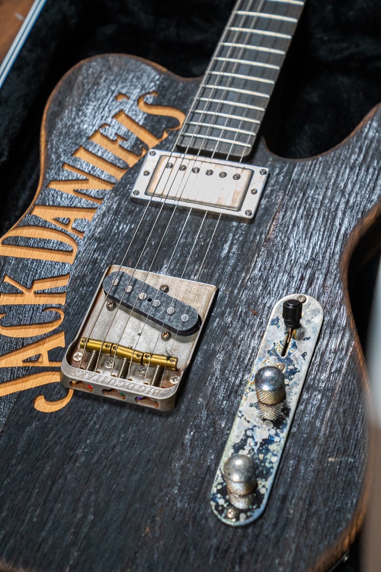 Justin Johnson Signature Guitar + Gator Case - Whiskey Barrel Jack Daniels (2021) - Pre-Owned