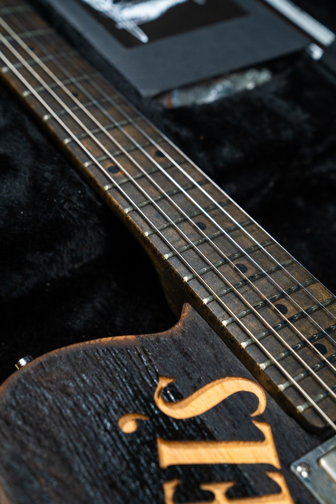 Justin Johnson Signature Guitar + Gator Case - Whiskey Barrel Jack Daniels (2021) - Pre-Owned