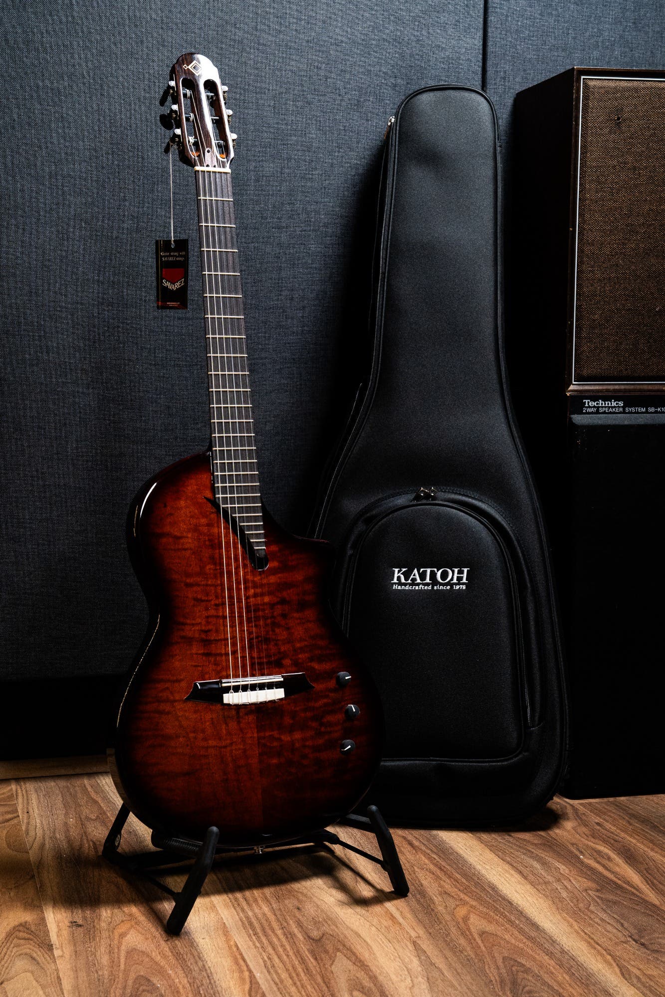 Katoh Hispania Chambered Solidbody Nylon String Guitar w/Bag - Cognac