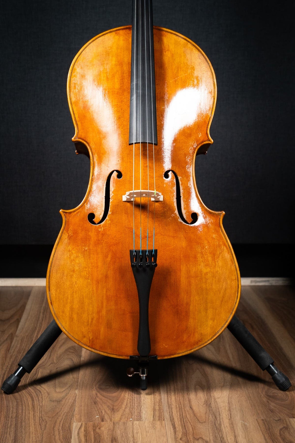 Makers II 4/4 Cello w/Subtle Antiquing - Fully Set Up W/Jargar Strings (Instrument Only)