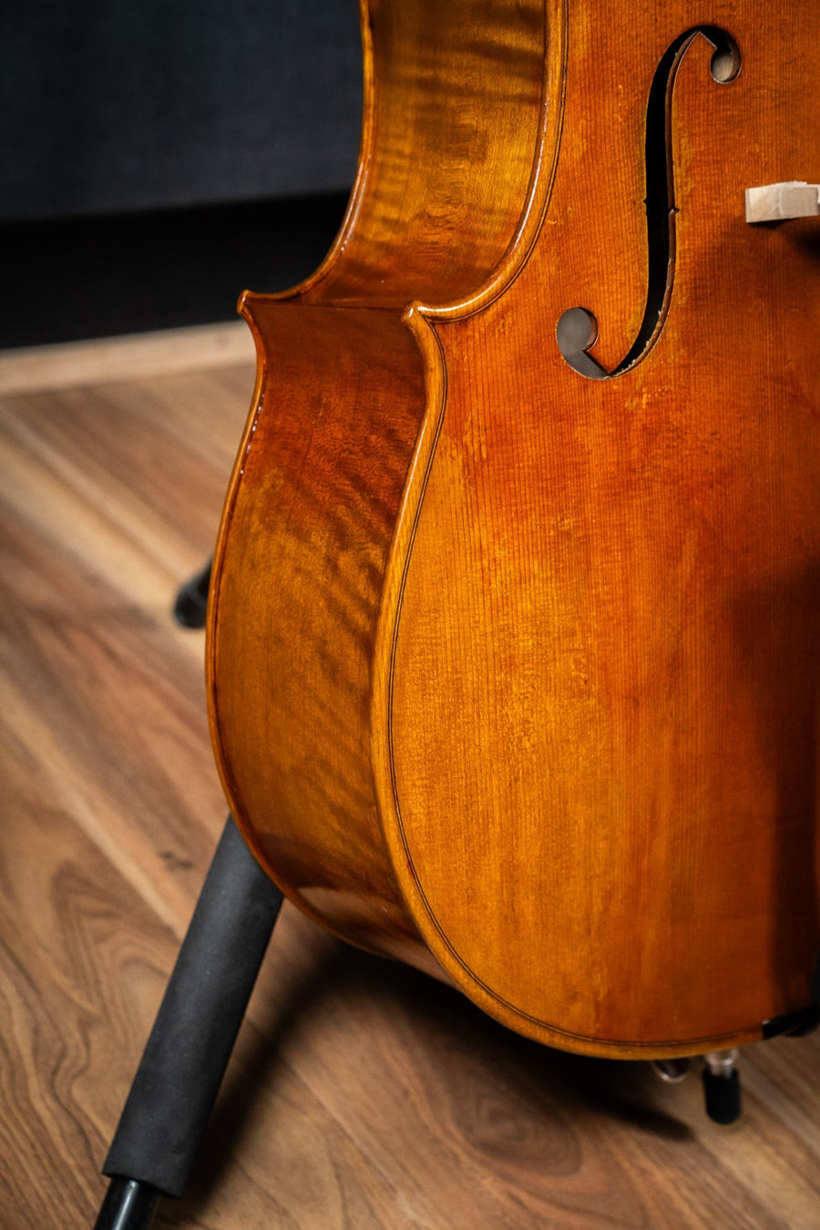 Makers II 4/4 Cello w/Subtle Antiquing - Fully Set Up W/Jargar Strings (Instrument Only)