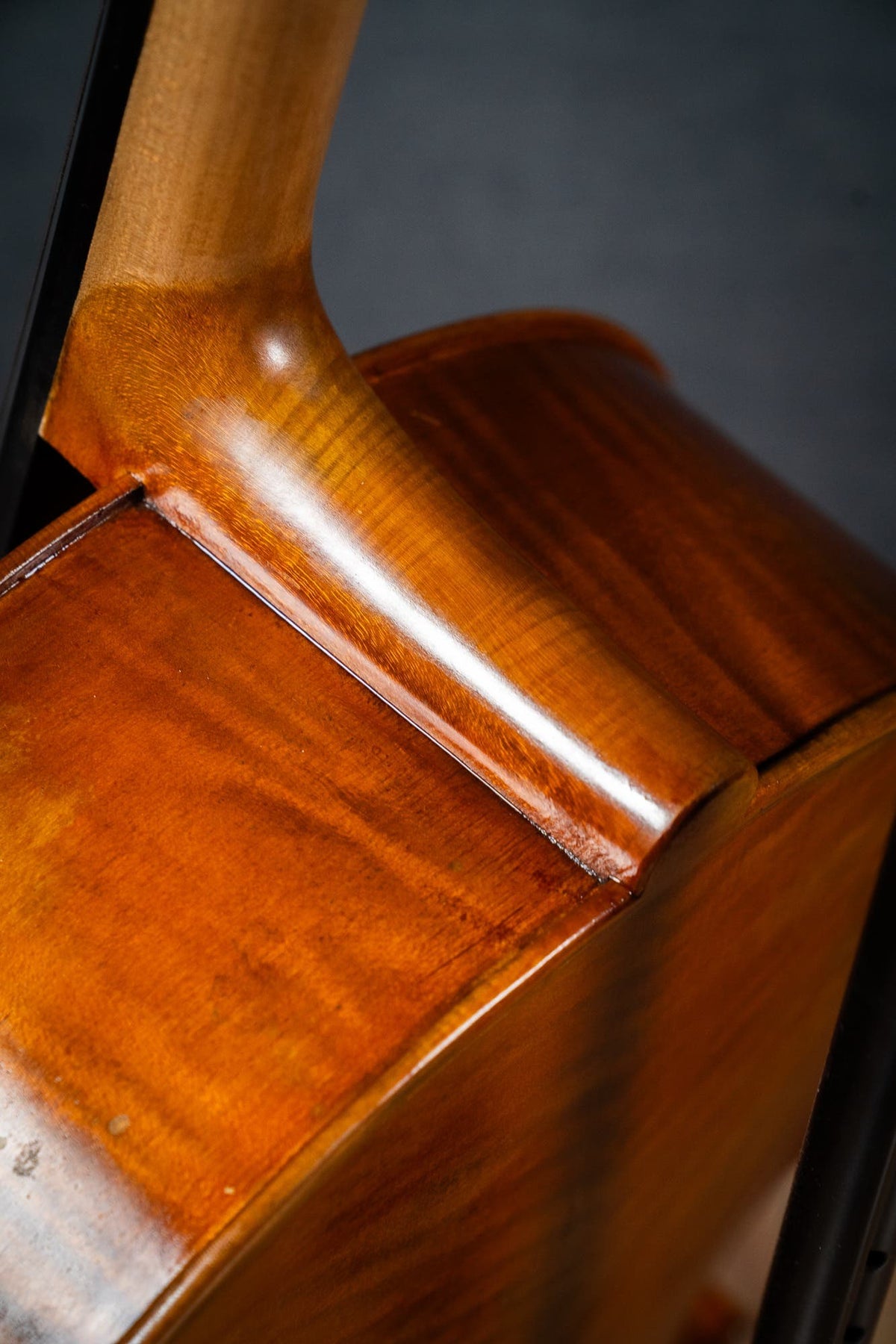 Makers II 4/4 Cello w/Subtle Antiquing - Fully Set Up W/Jargar Strings (Instrument Only)
