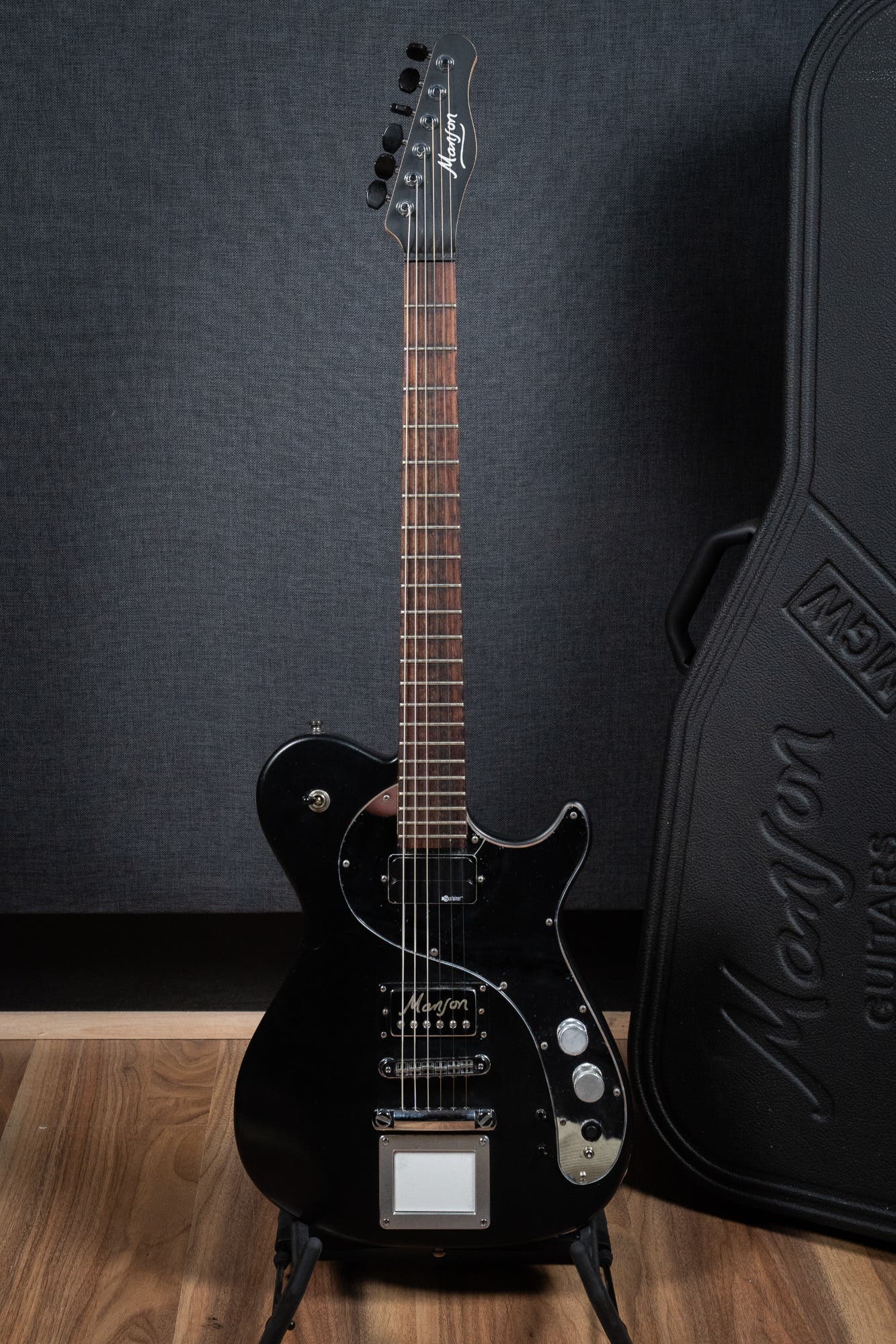 Manson Guitar Works 2011 MA-1 Guitar w/Case - Pre-Owned