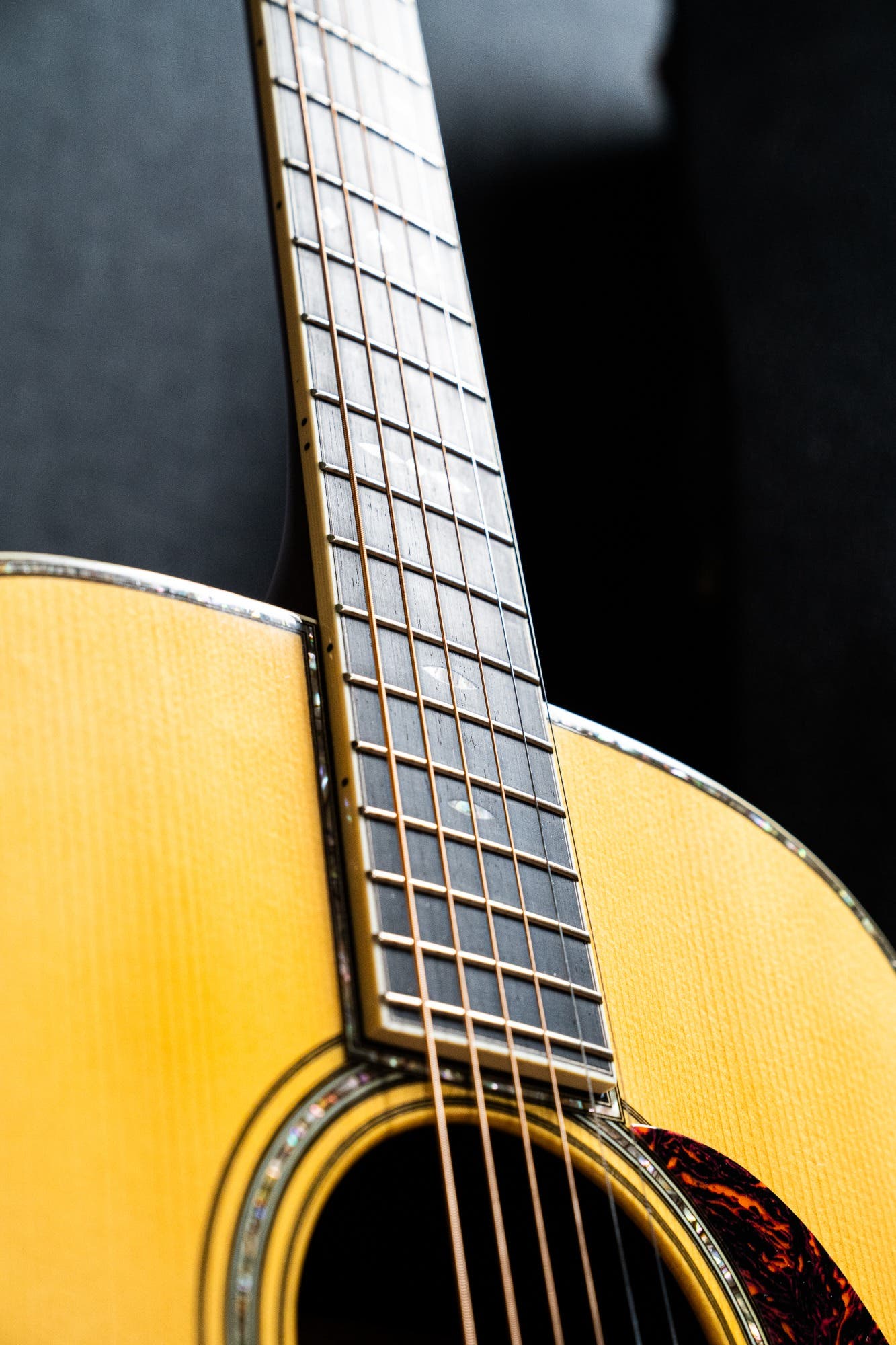 Martin D42AR Acoustic Guitar (25/30) - Pre-Owned (s/no. 944306)