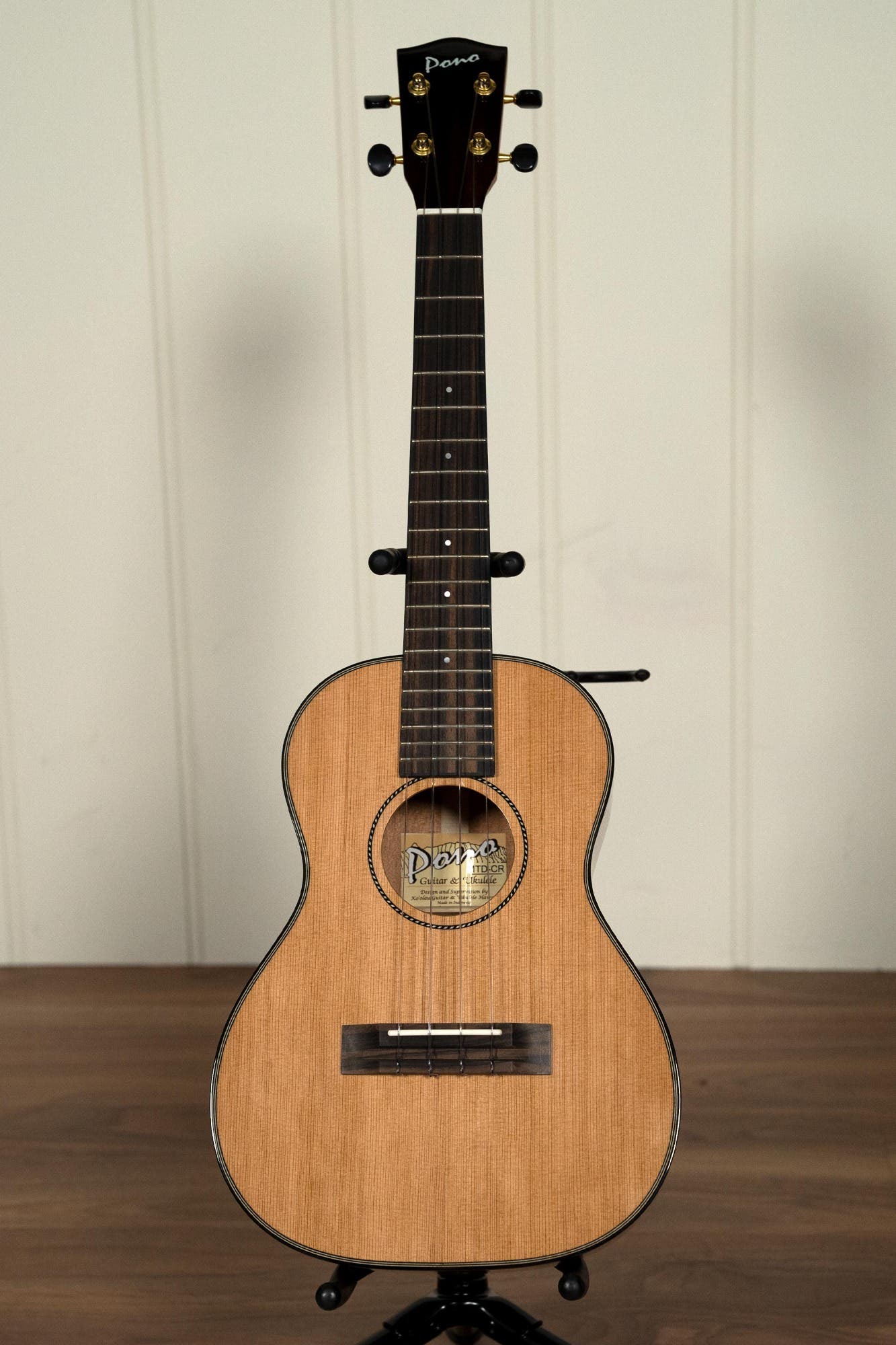 Pono MTD-CR Tenor Deluxe Ukulele - Mahogany w/Cedar Top (PONO-MTD-CR)