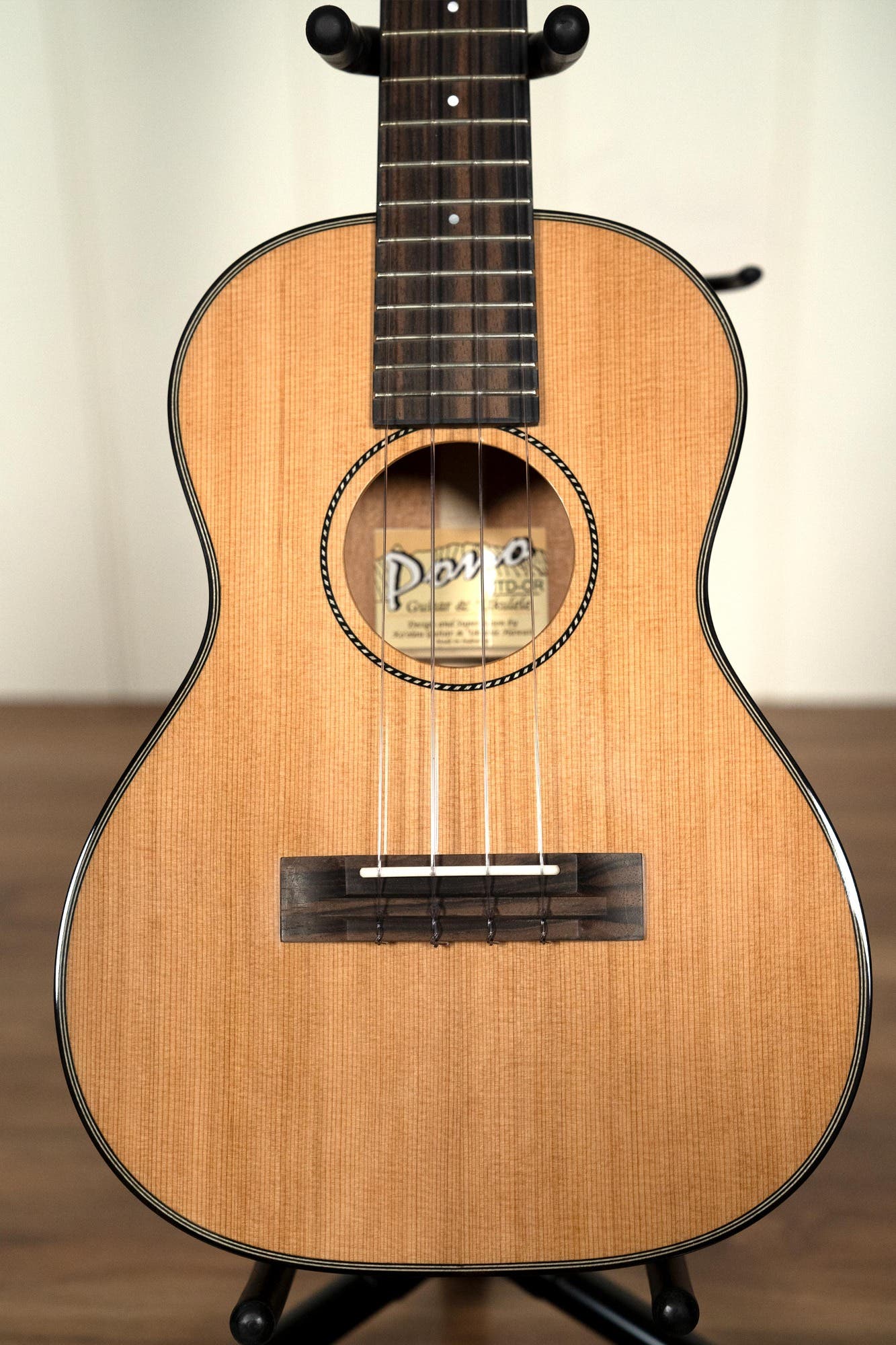 Pono MTD-CR Tenor Deluxe Ukulele - Mahogany w/Cedar Top (PONO-MTD-CR)