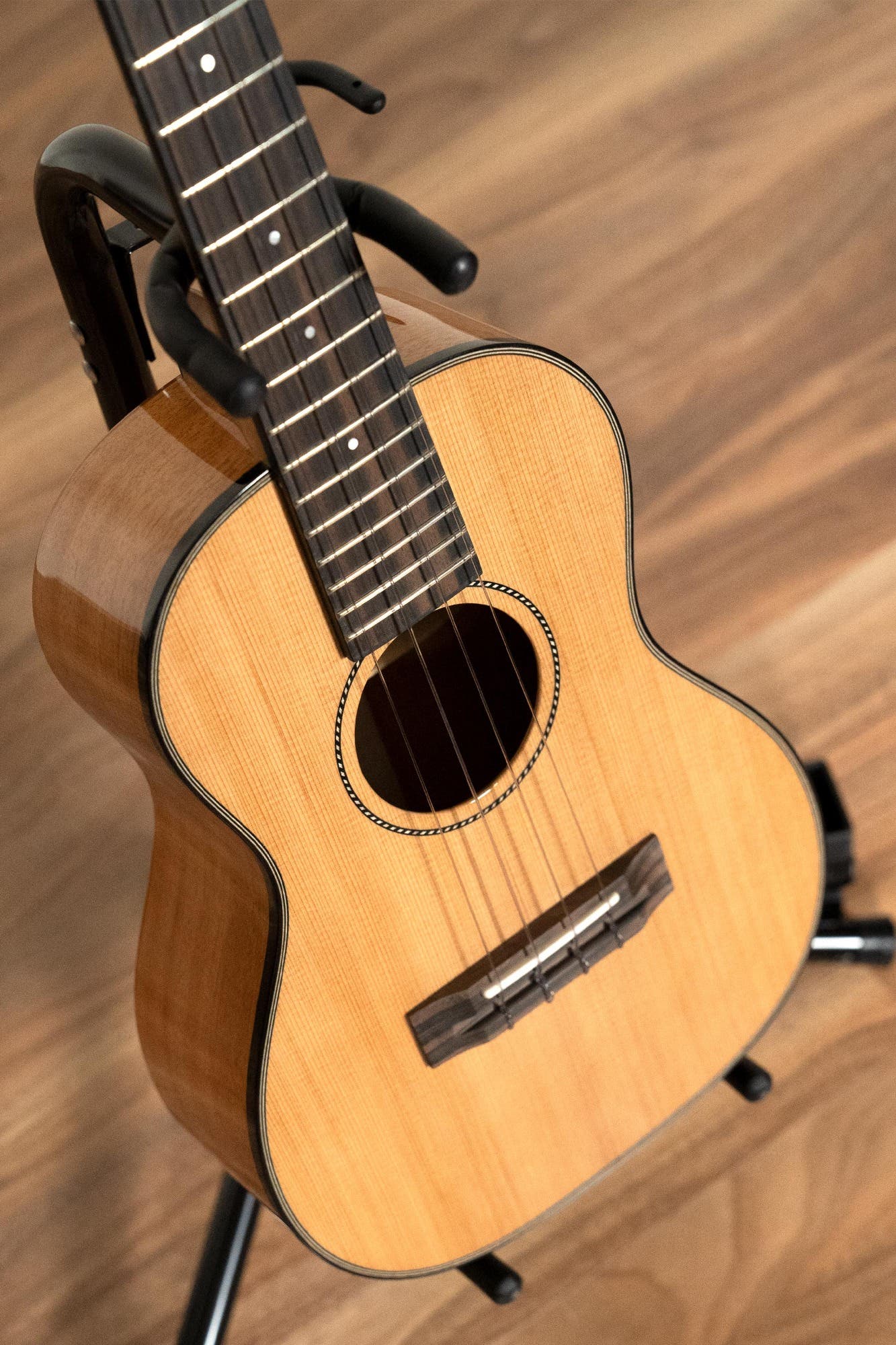 Pono MTD-CR Tenor Deluxe Ukulele - Mahogany w/Cedar Top (PONO-MTD-CR)