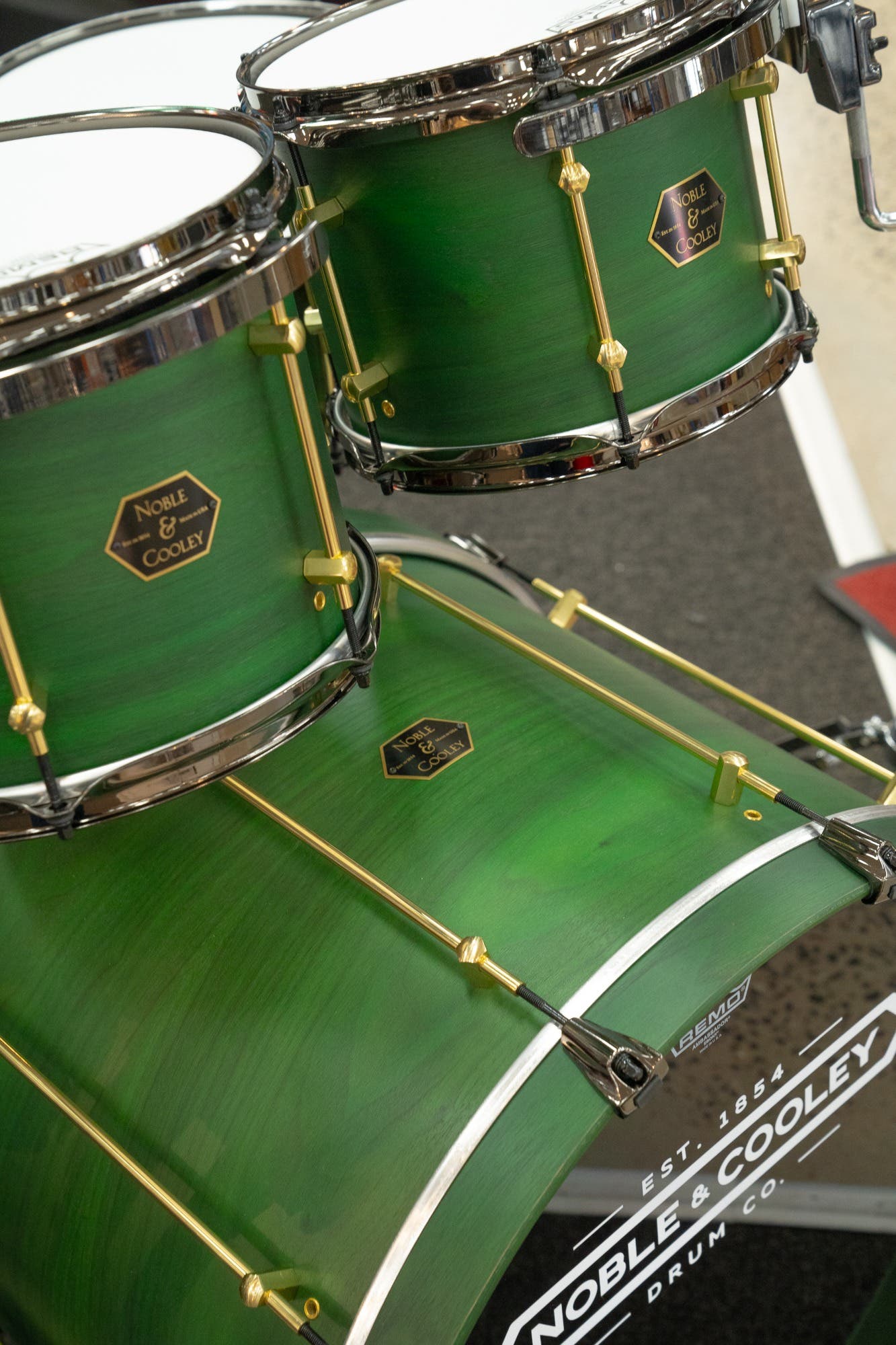 Noble and Cooley Walnut Ply 4pc Drum Kit - Green Stain Matte