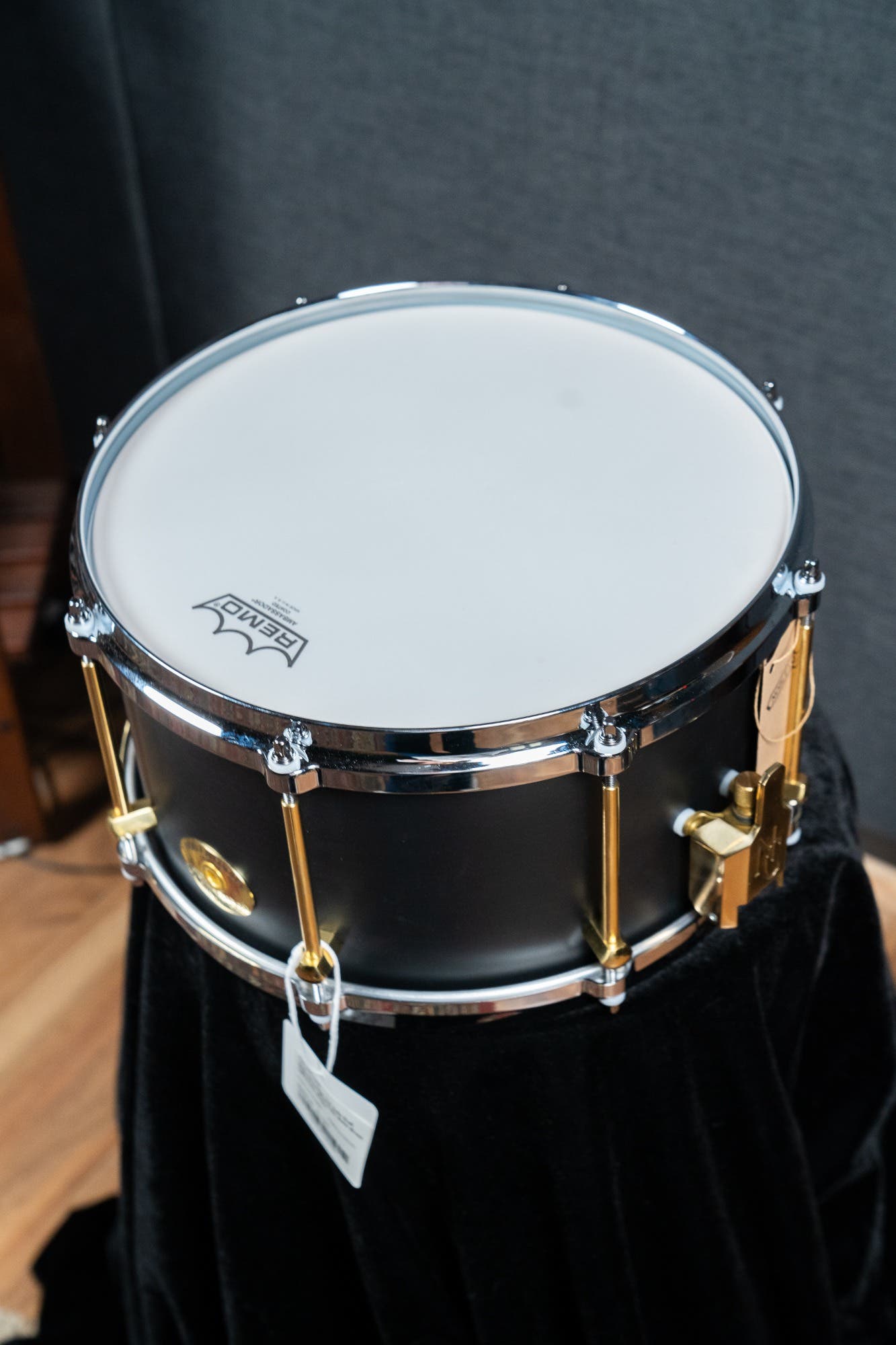 Noble and Cooley 13x7 Solid Shell Maple Snare - Black Super Matte (Brass HW/Chrome Hoops)