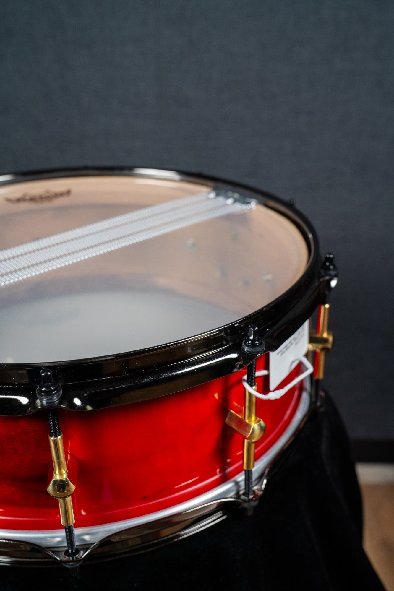 Noble and Cooley 14x5 Solid Shell Walnut Snare - Trans Red Gloss (Brass HW / Black Hoops)