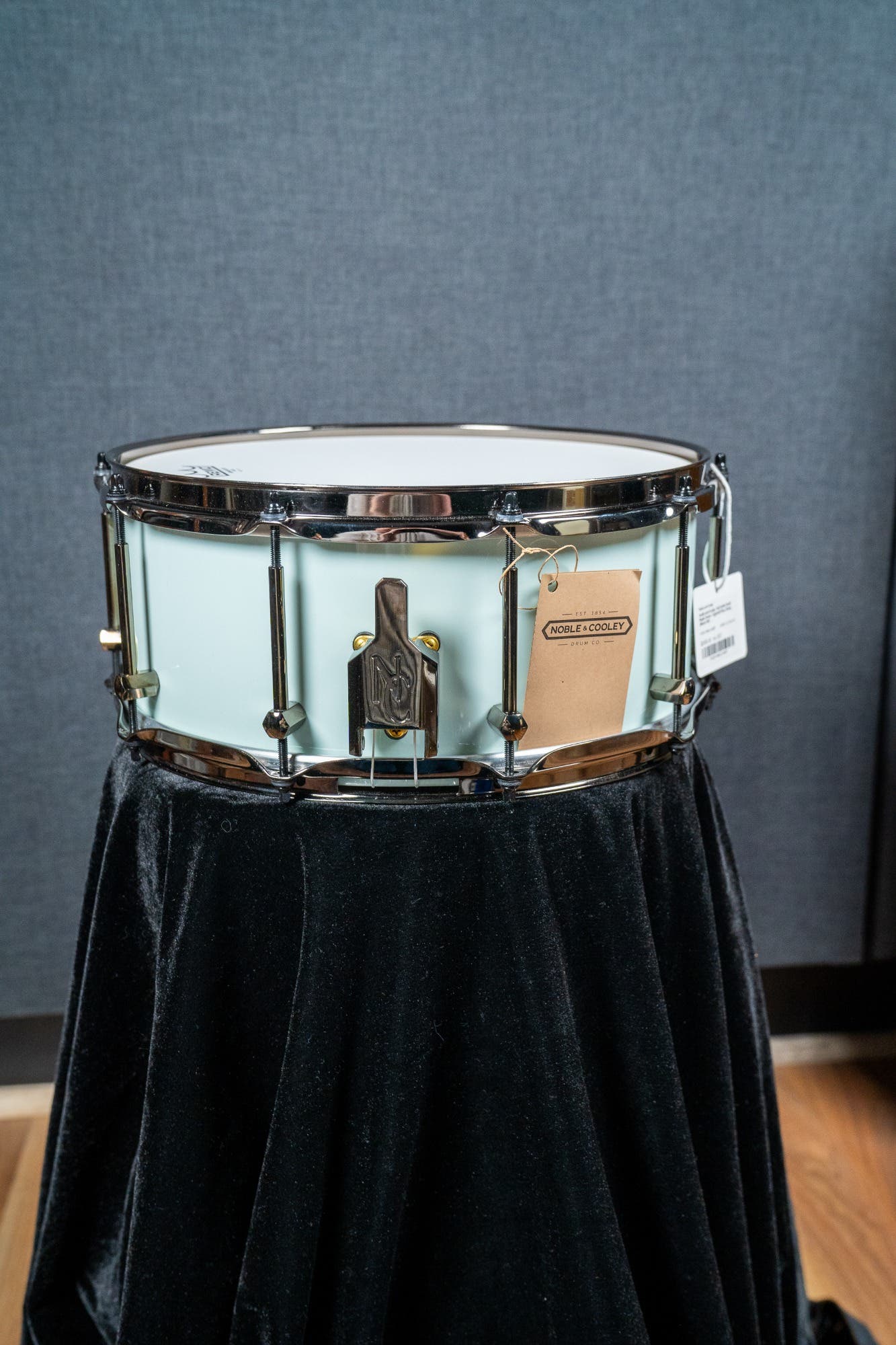 Noble and Cooley 14x6 Solid Shell Maple Snare - Eggshell Blue Gloss (Black HW)