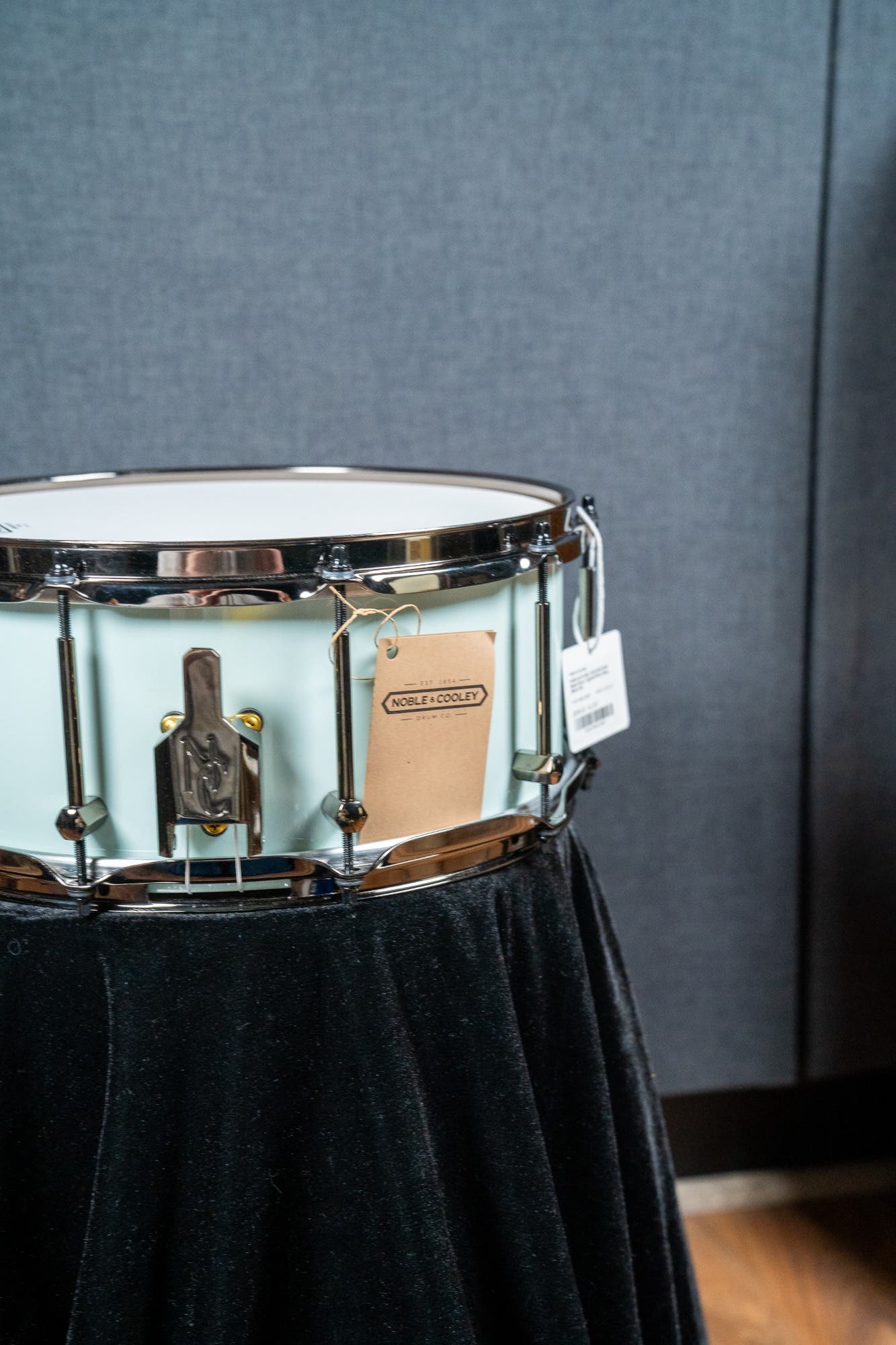Noble and Cooley 14x6 Solid Shell Maple Snare - Eggshell Blue Gloss (Black HW)
