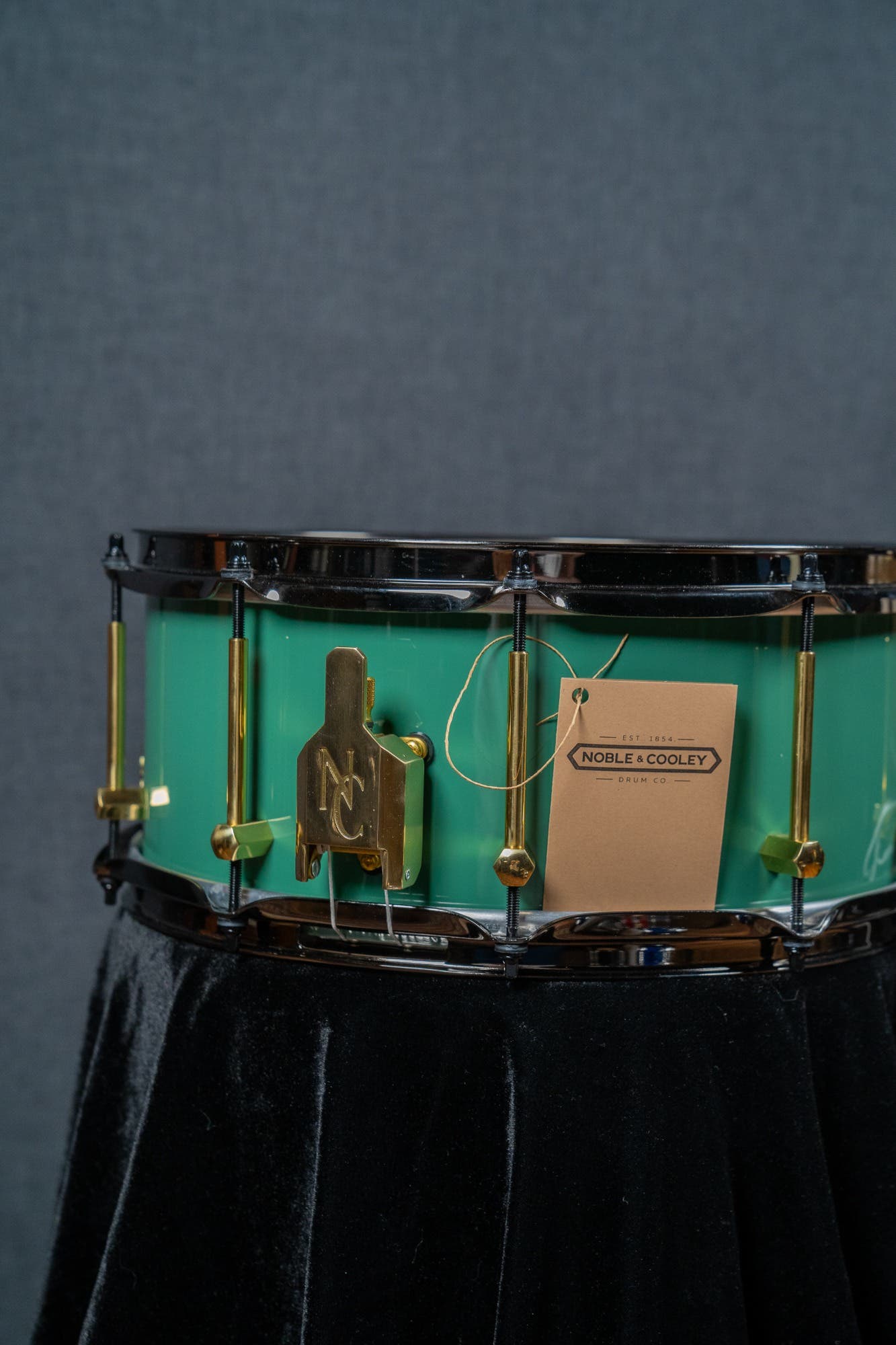 Noble and Cooley 14x6 Solid Shell Maple Snare - Green Monster Gloss (Black HW)