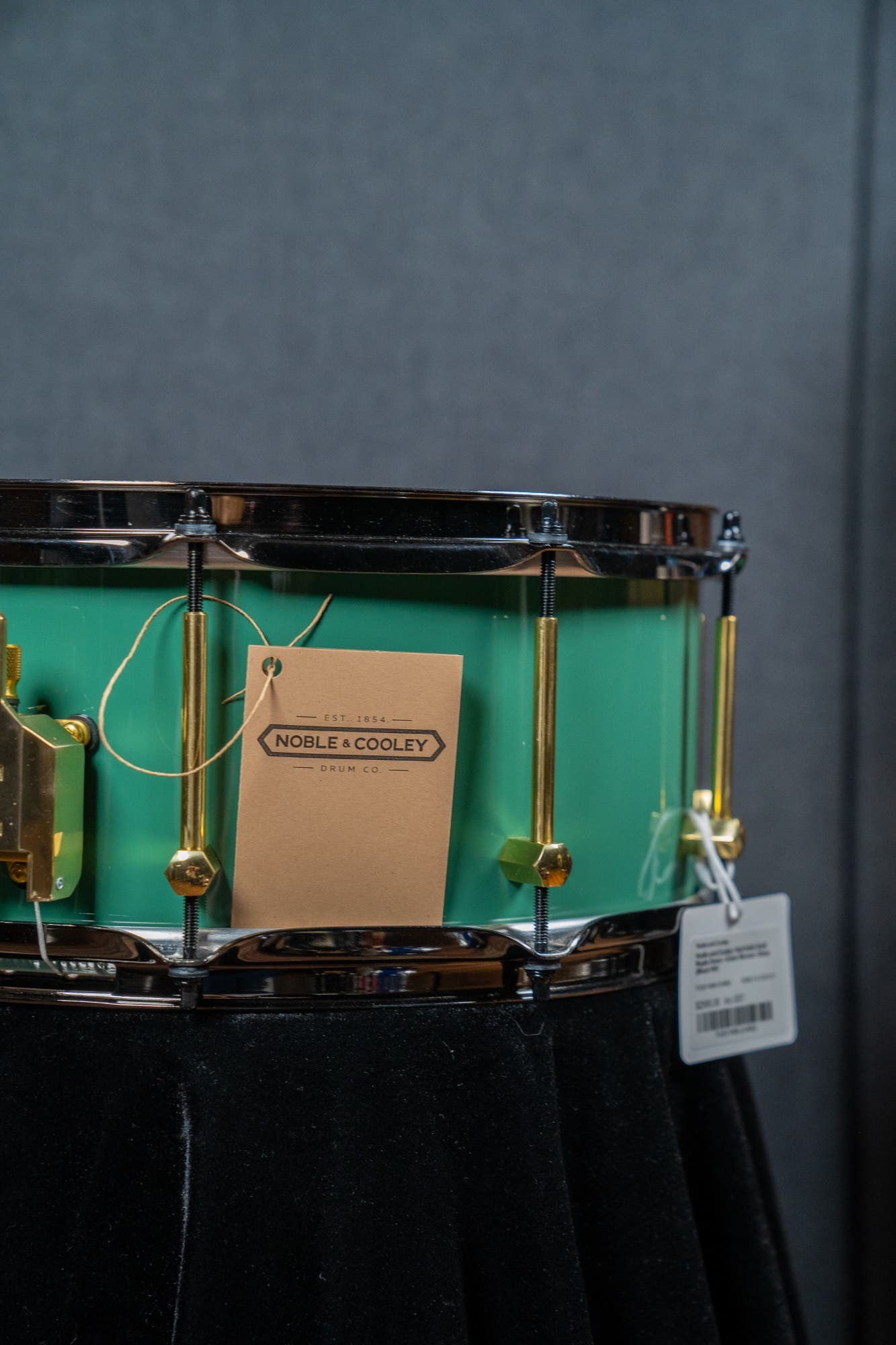 Noble and Cooley 14x6 Solid Shell Maple Snare - Green Monster Gloss (Black HW)