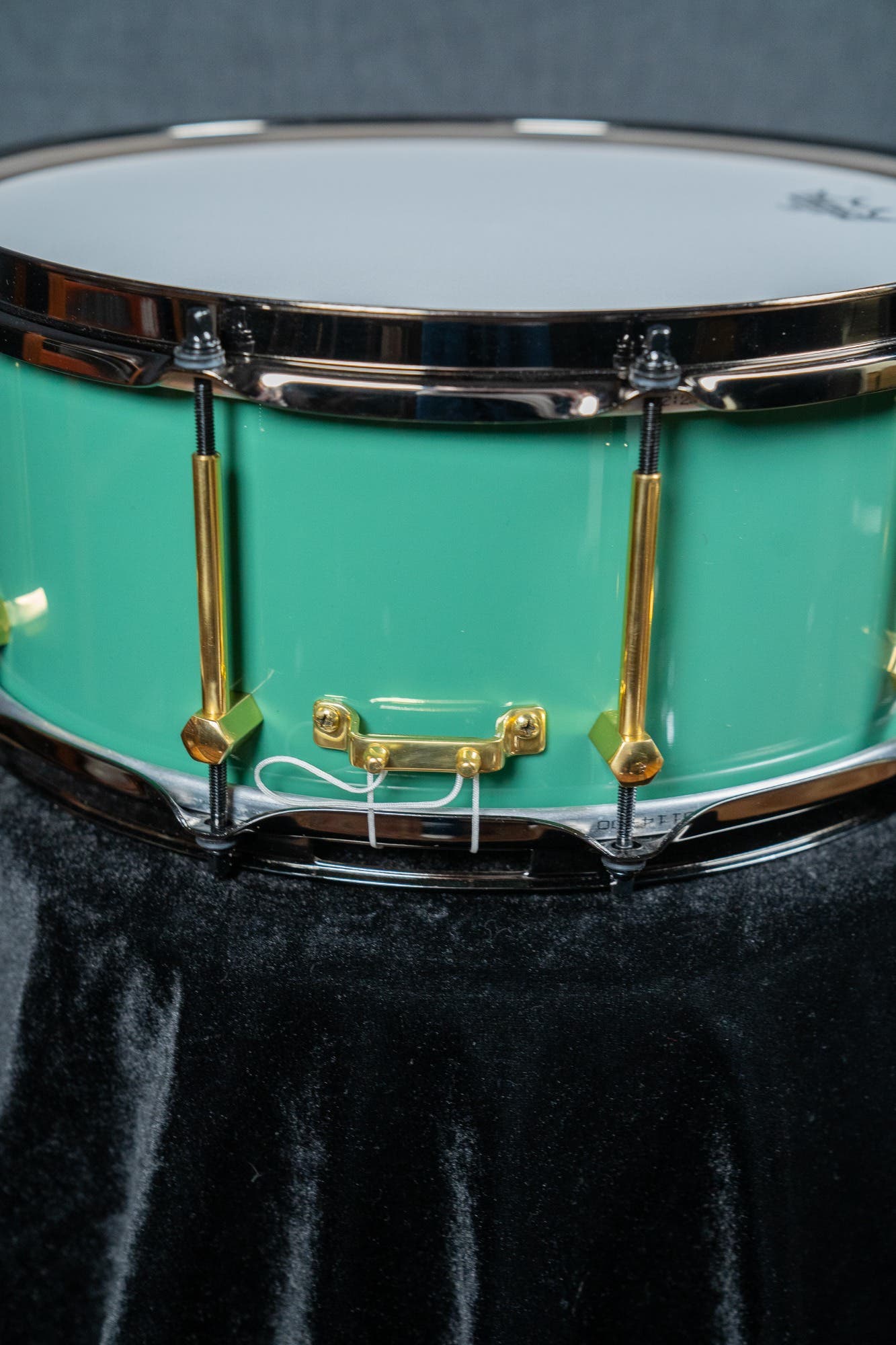 Noble and Cooley 14x6 Solid Shell Maple Snare - Green Monster Gloss (Black HW)