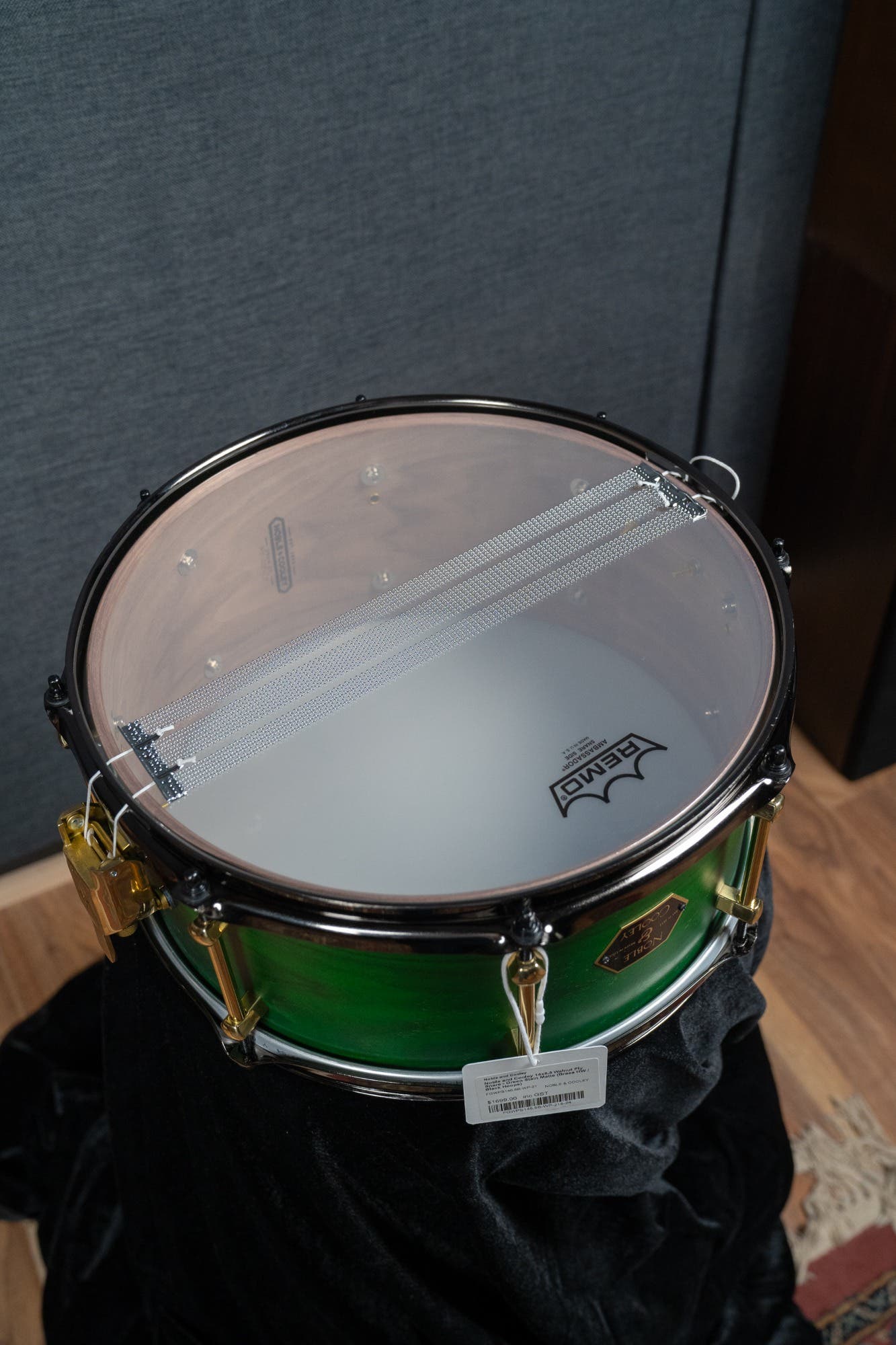 Noble and Cooley 14x6.5 Walnut Ply Snare - Green Stain Matte (Brass HW / Black Hoops)