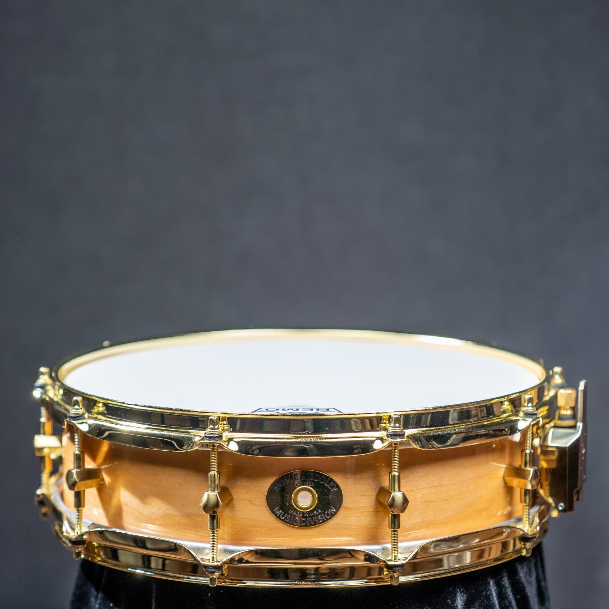 Noble and Cooley 14x3 7/8 Classic Maple Piccolo Snare - Natural Gloss - Brass HW / Brass Flanged Hoops