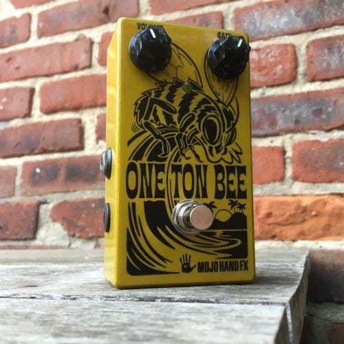 Mojo Hand FX One Ton Bee "Ad-Venture-ous" Fuzz Pedal
