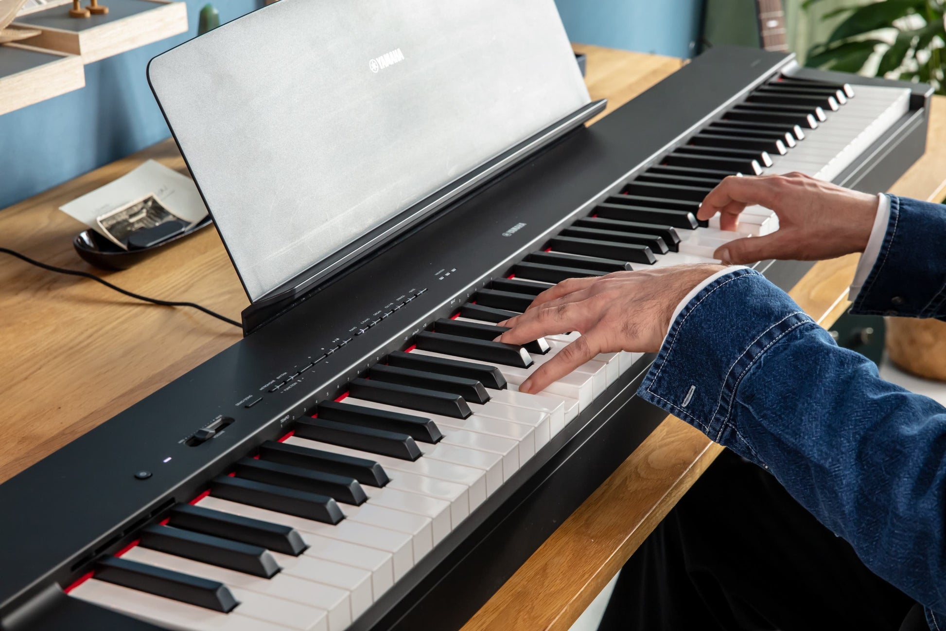 Yamaha P-225B Digital Piano - Black (P225B)