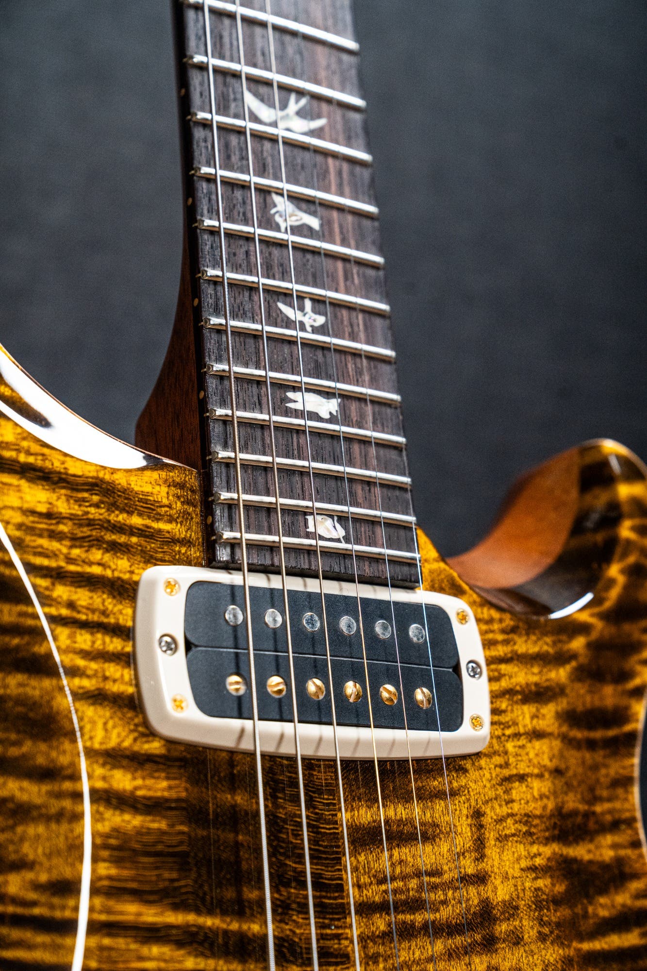 Paul Reed Smith (PRS) Custom 24-08 - Yellow Tiger - 10 Top