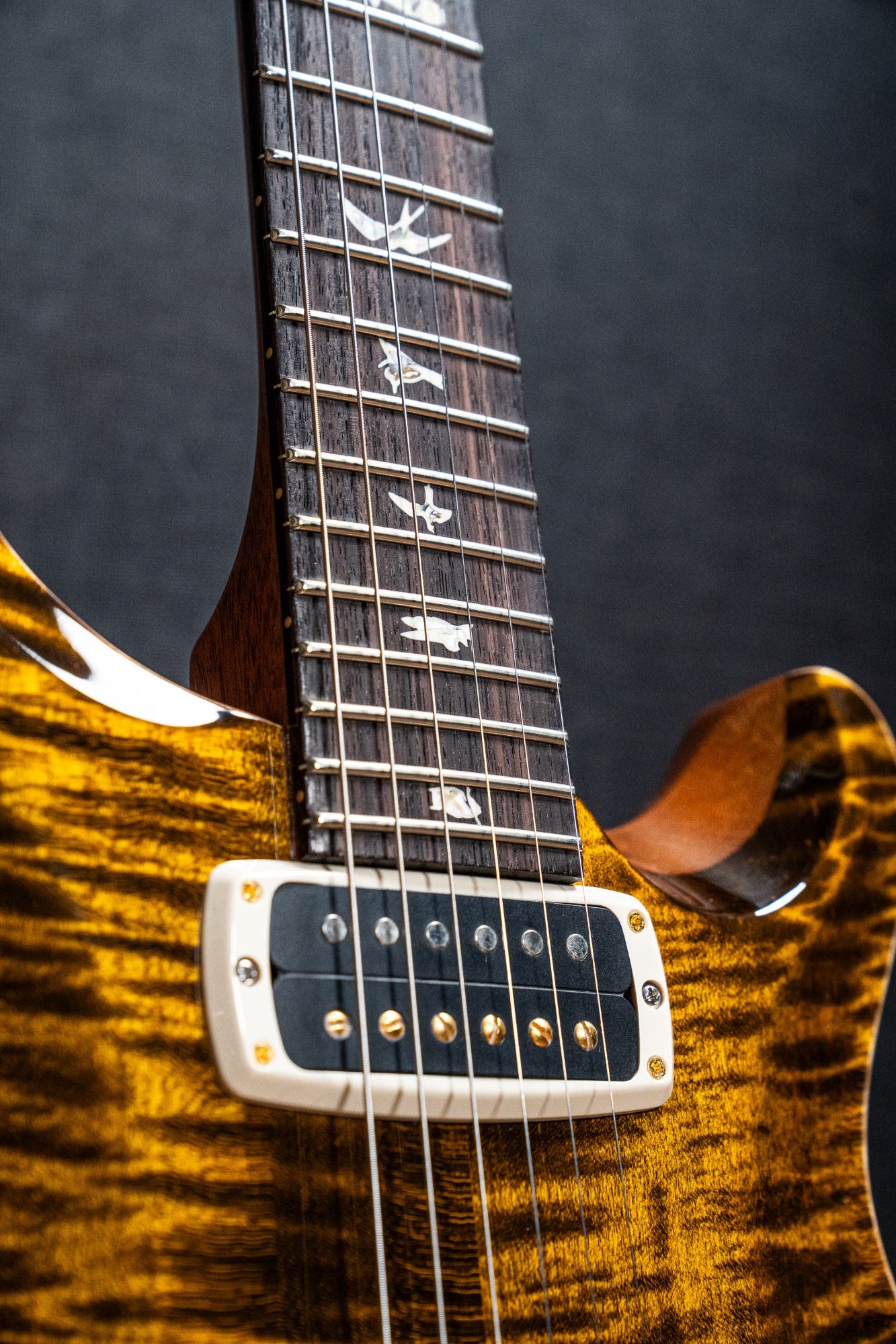 Paul Reed Smith (PRS) Custom 24-08 - Yellow Tiger - 10 Top