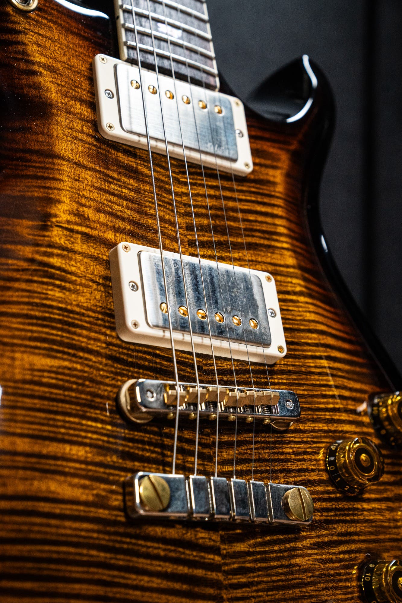 Paul Reed Smith (PRS) McCarty 594 - Black Gold Burst - 10 Top