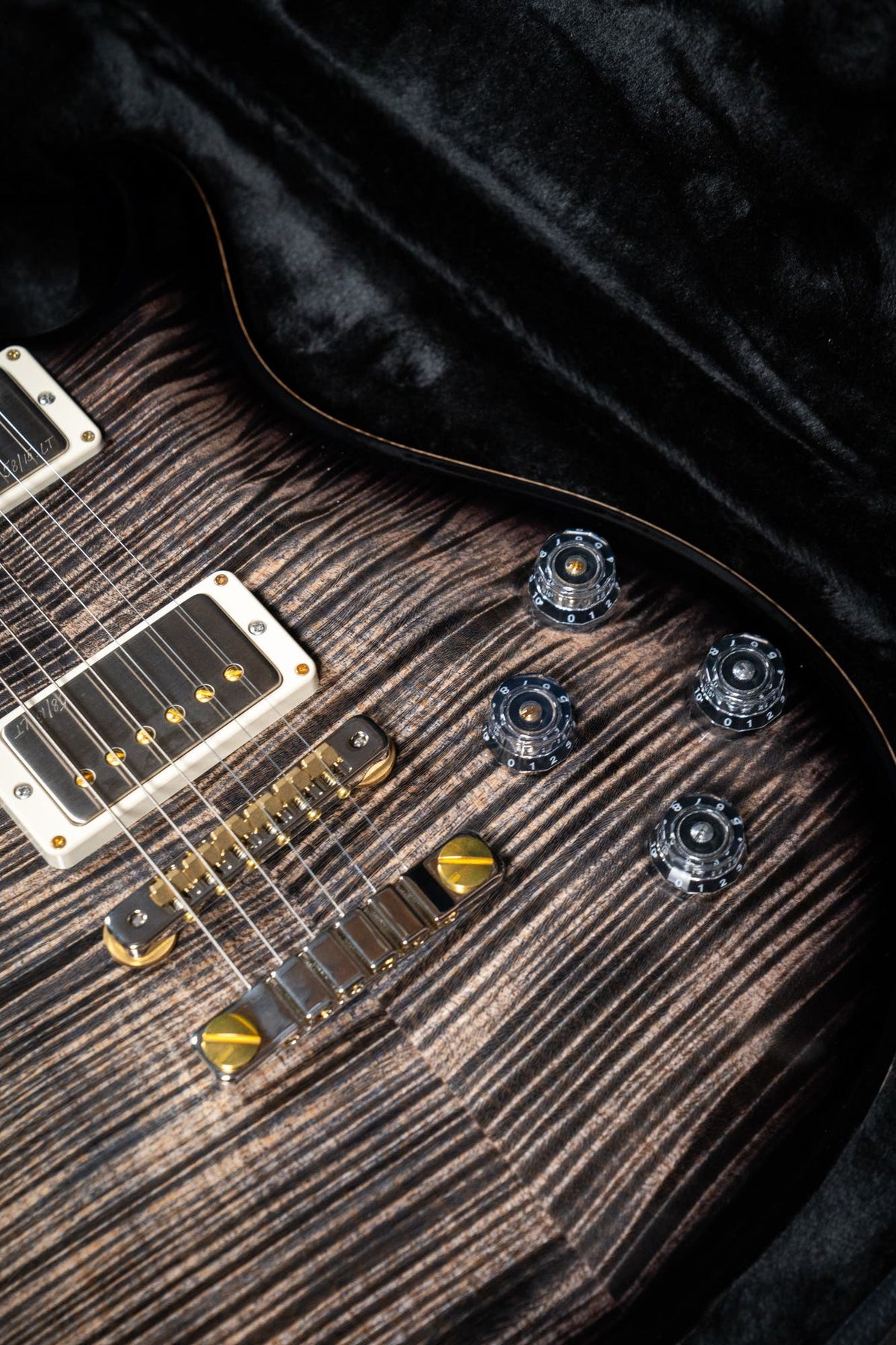Paul Reed Smith (PRS) McCarty 594 - Charcoal Burst - 10 Top